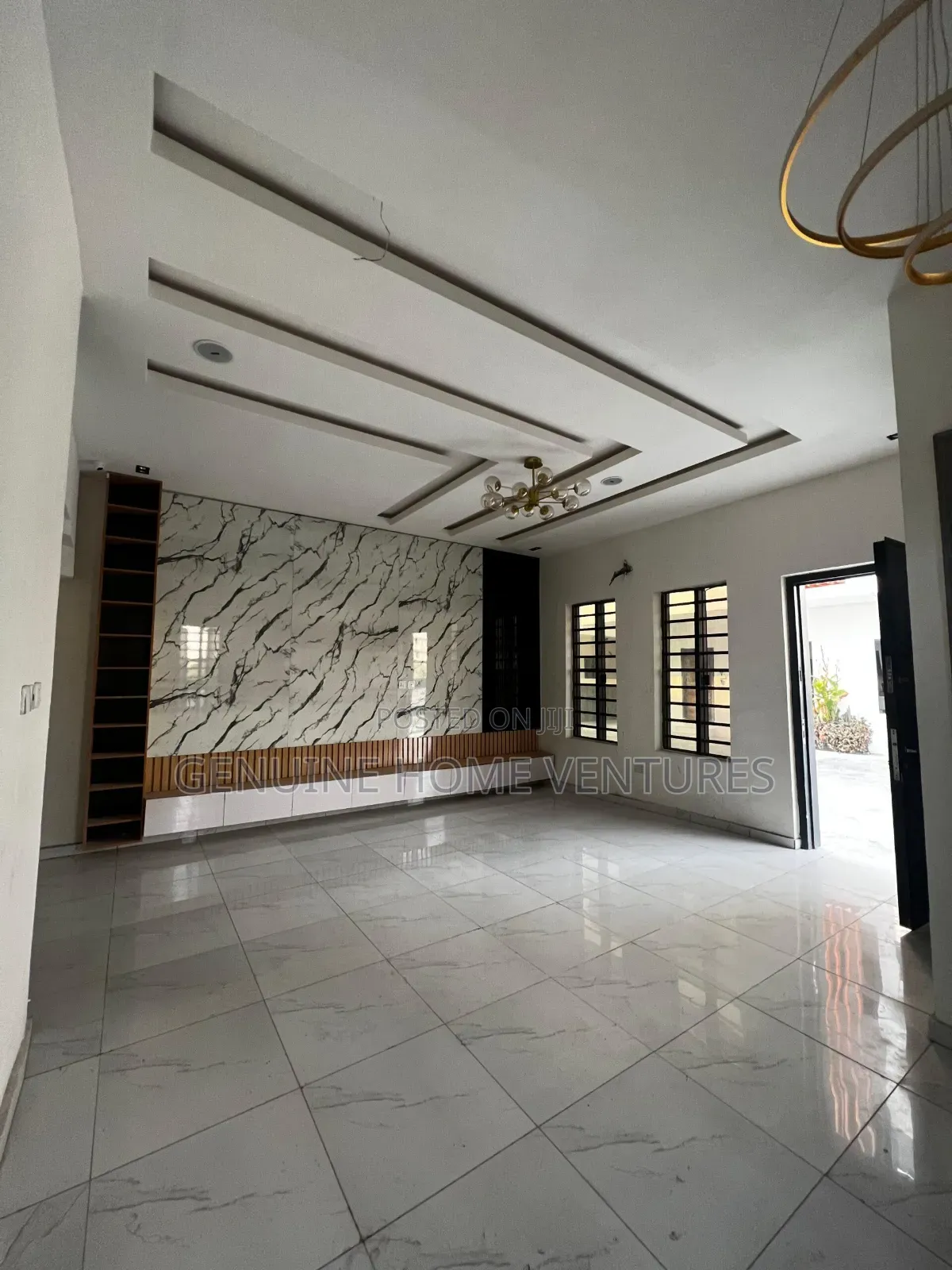 5bdrm Duplex in Ikate for sale