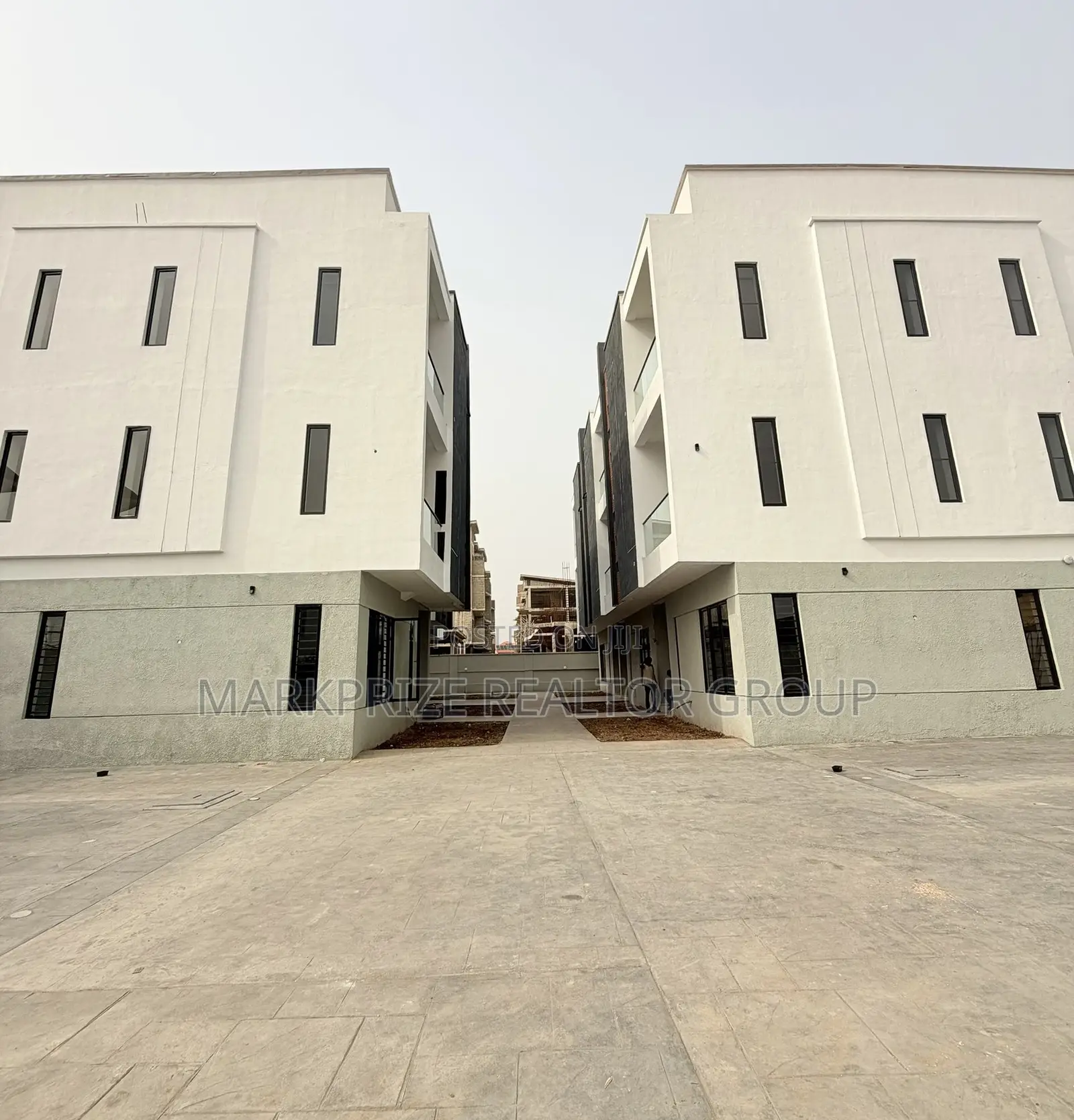 4bdrm Duplex in Adeniyi Jones Ikeja for sale