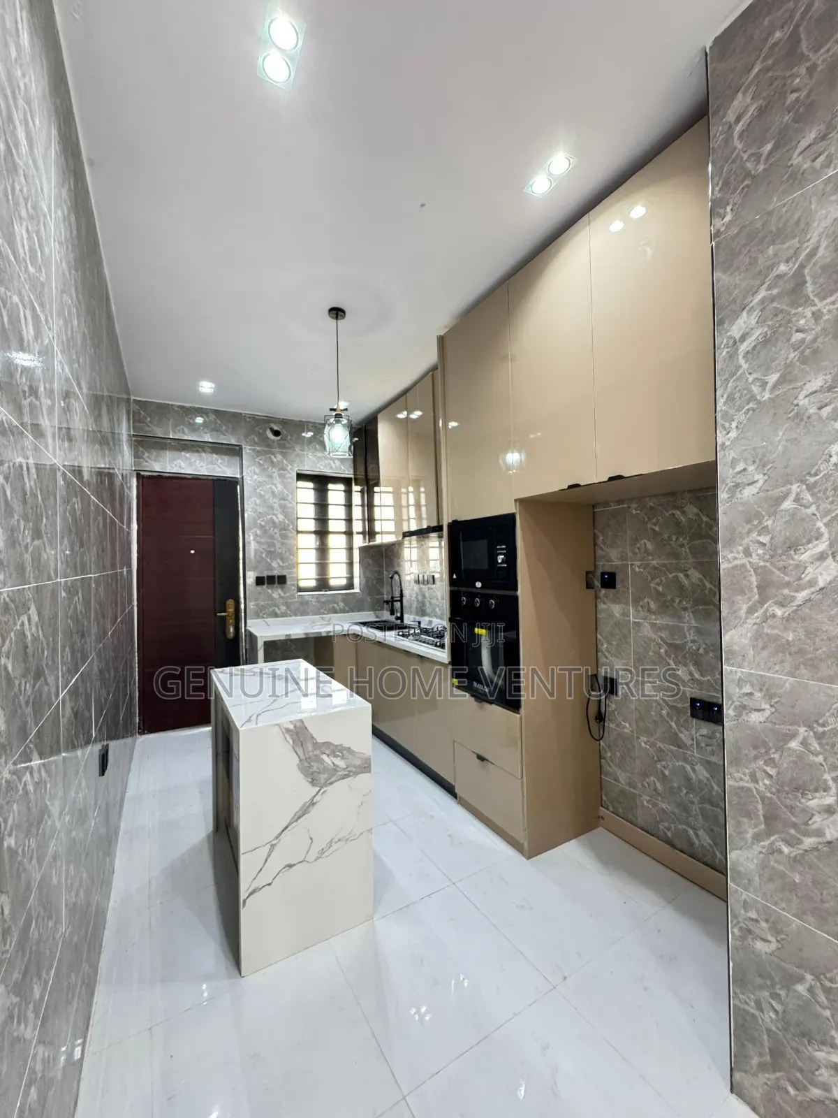 2bdrm Apartment in Ologolo for sale