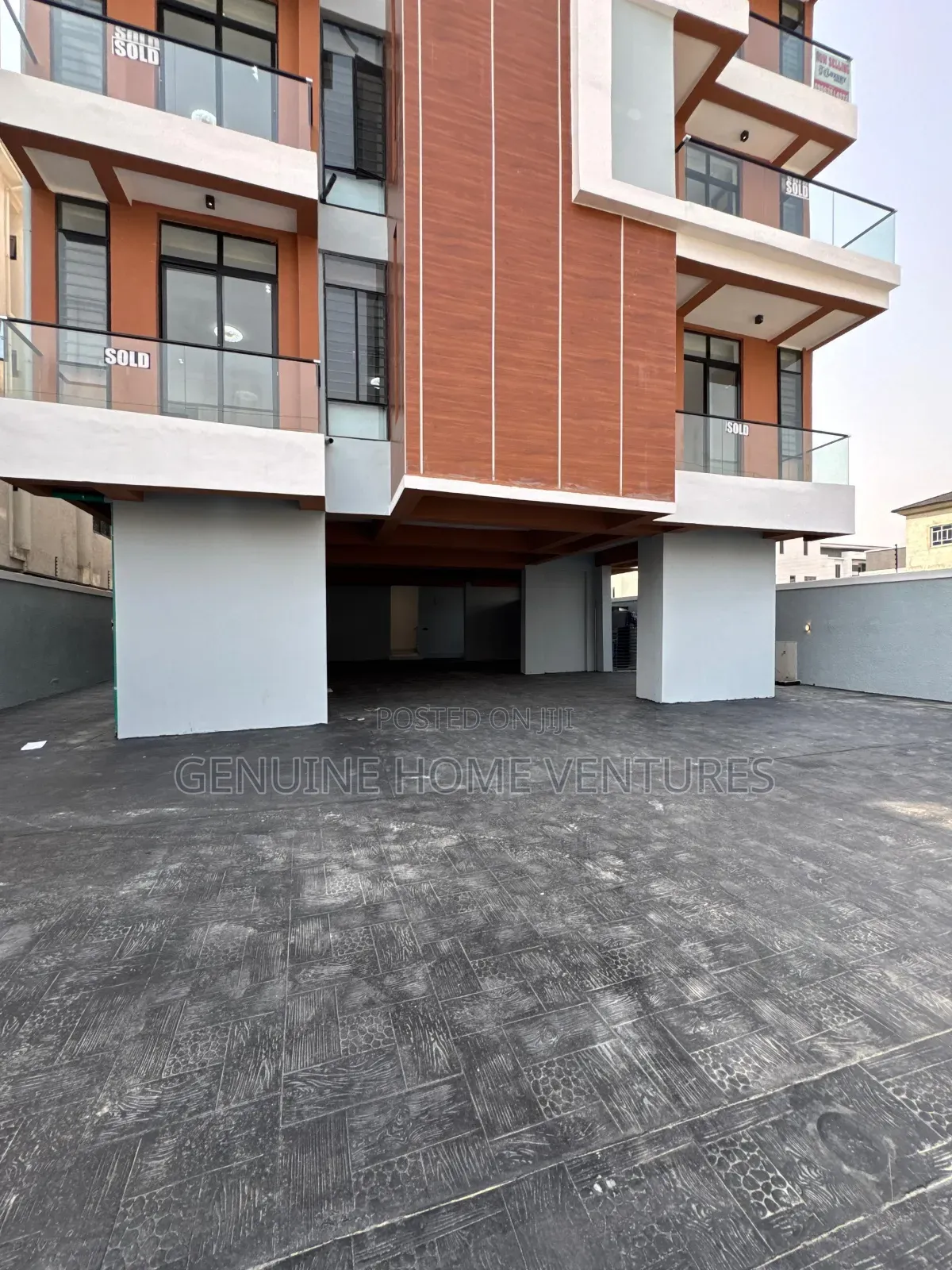 2bdrm Apartment in Ologolo for sale
