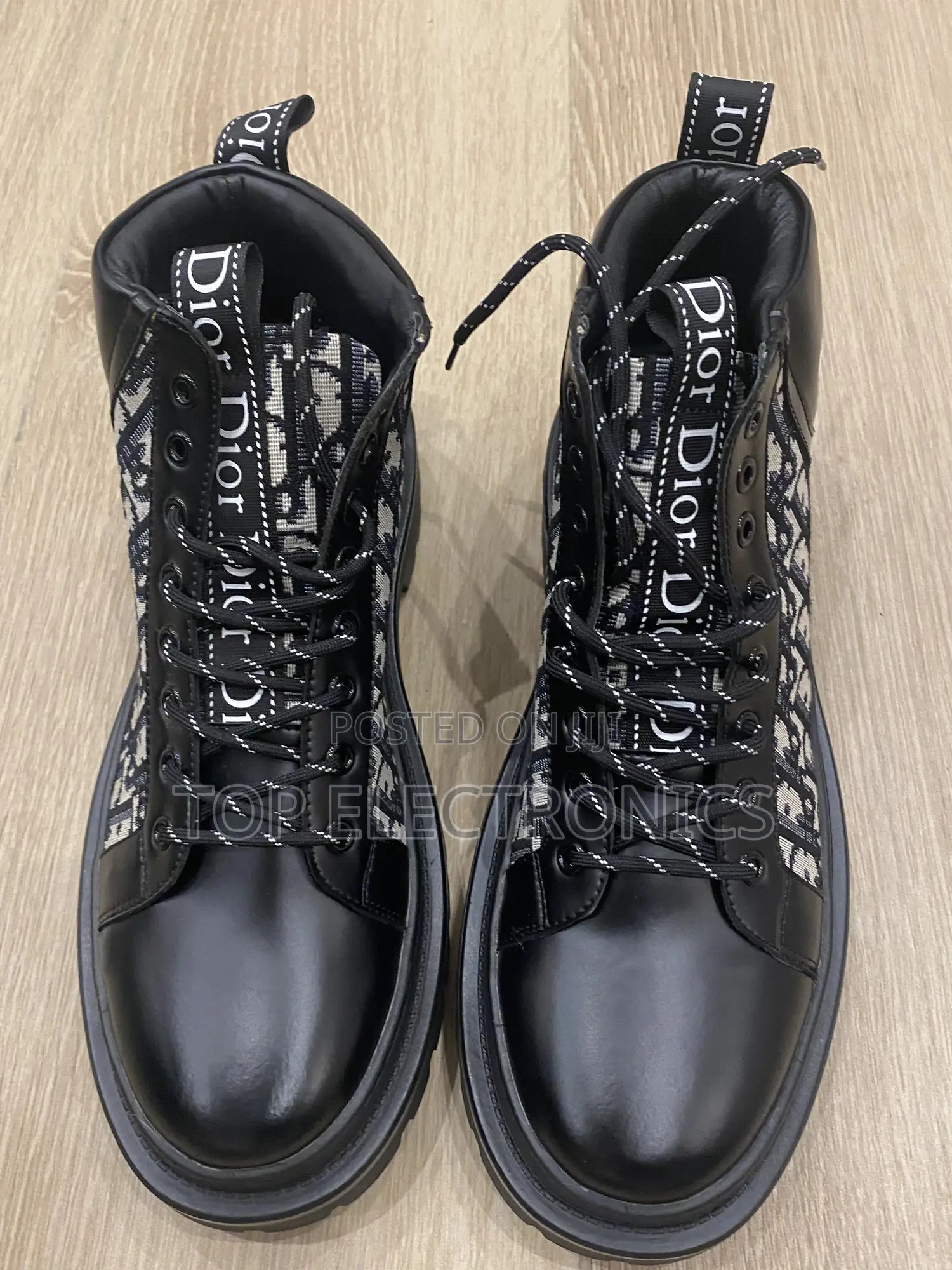 High Quality Dior Sneakers