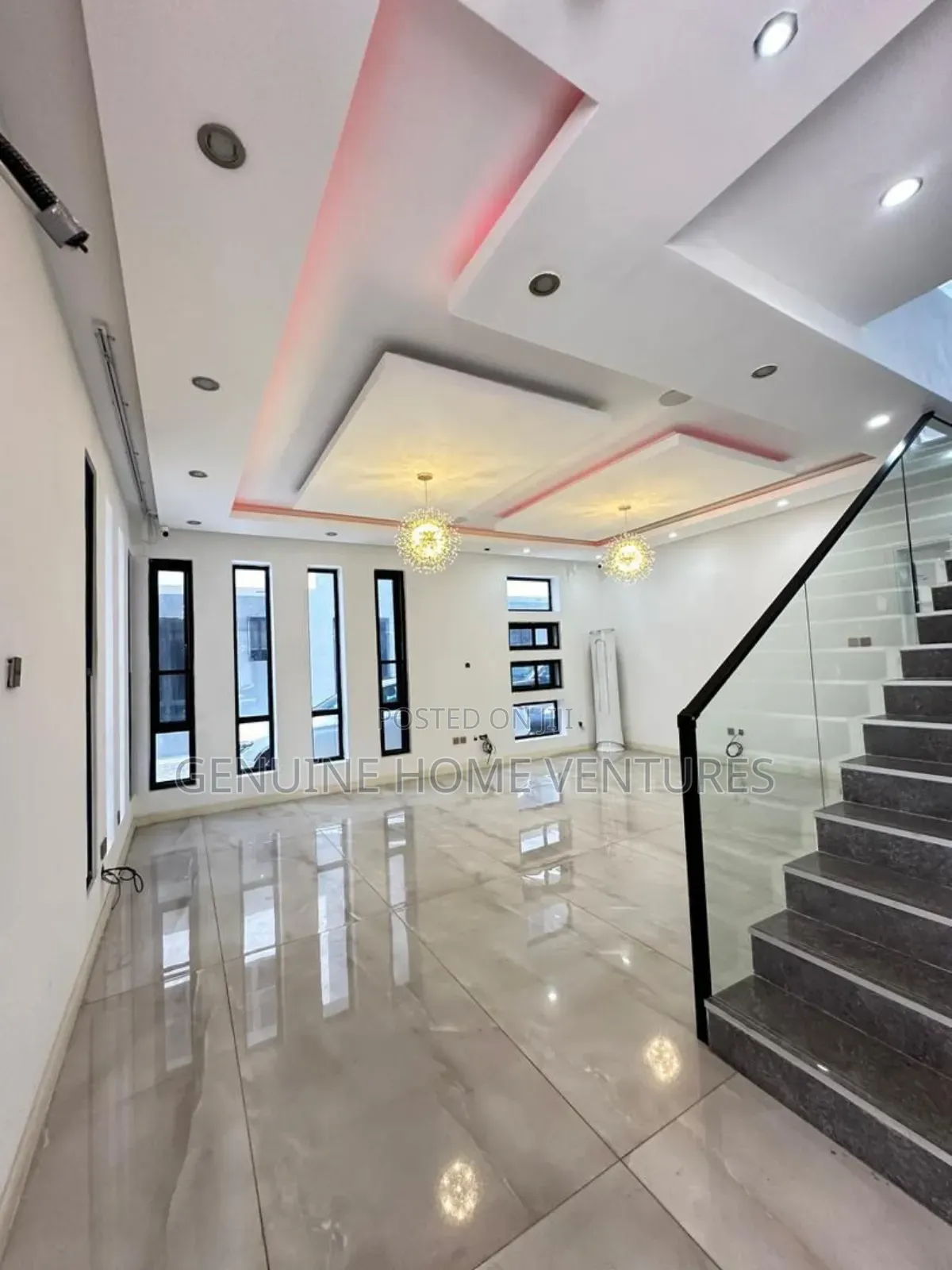5bdrm Duplex in Ikoyi for sale