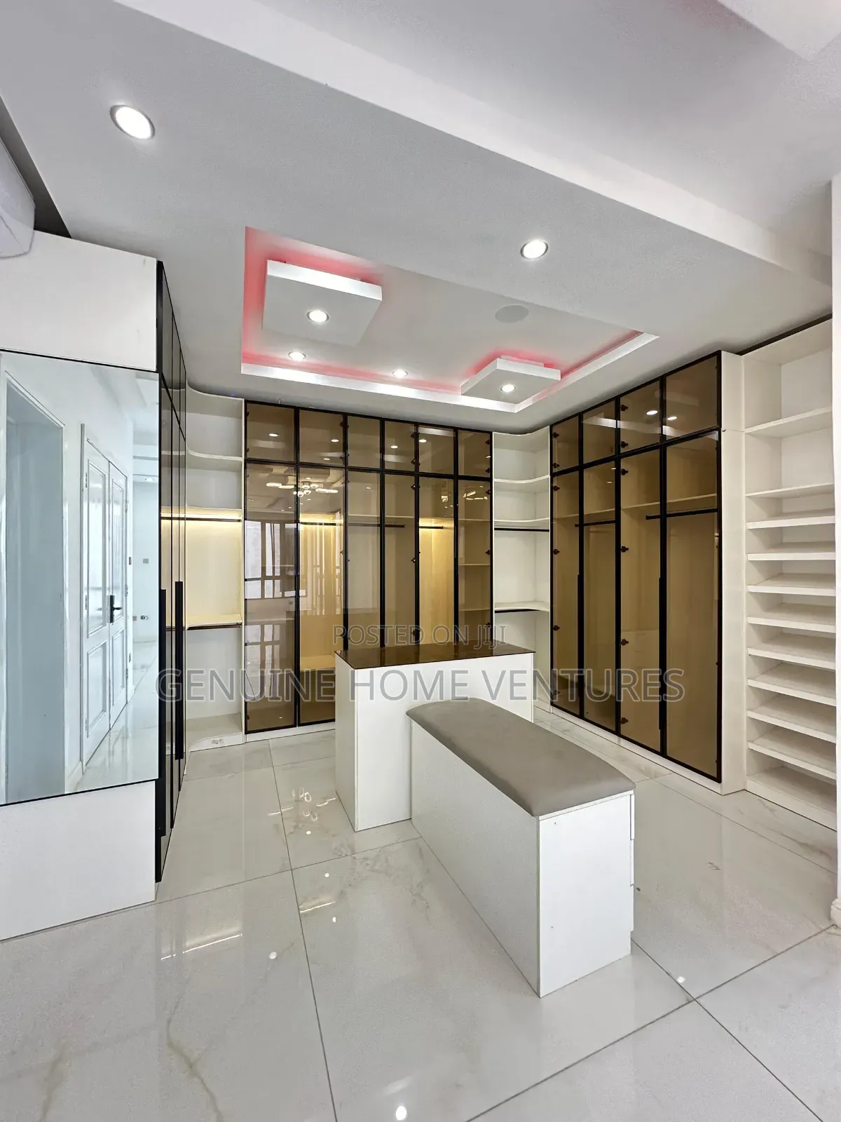 5bdrm Duplex in Ikoyi for sale