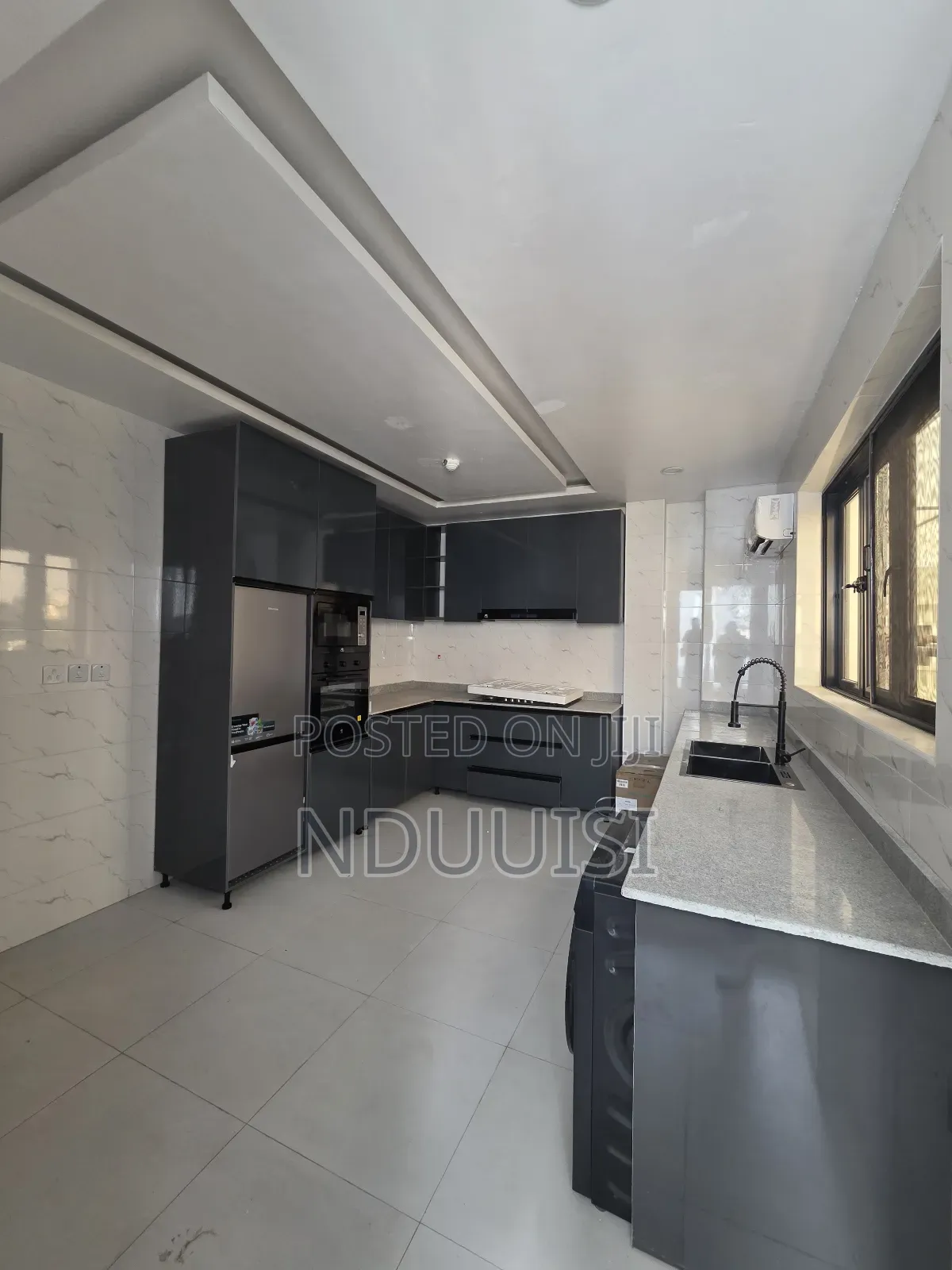 2bdrm Apartment in Lekki Phase 1 for sale