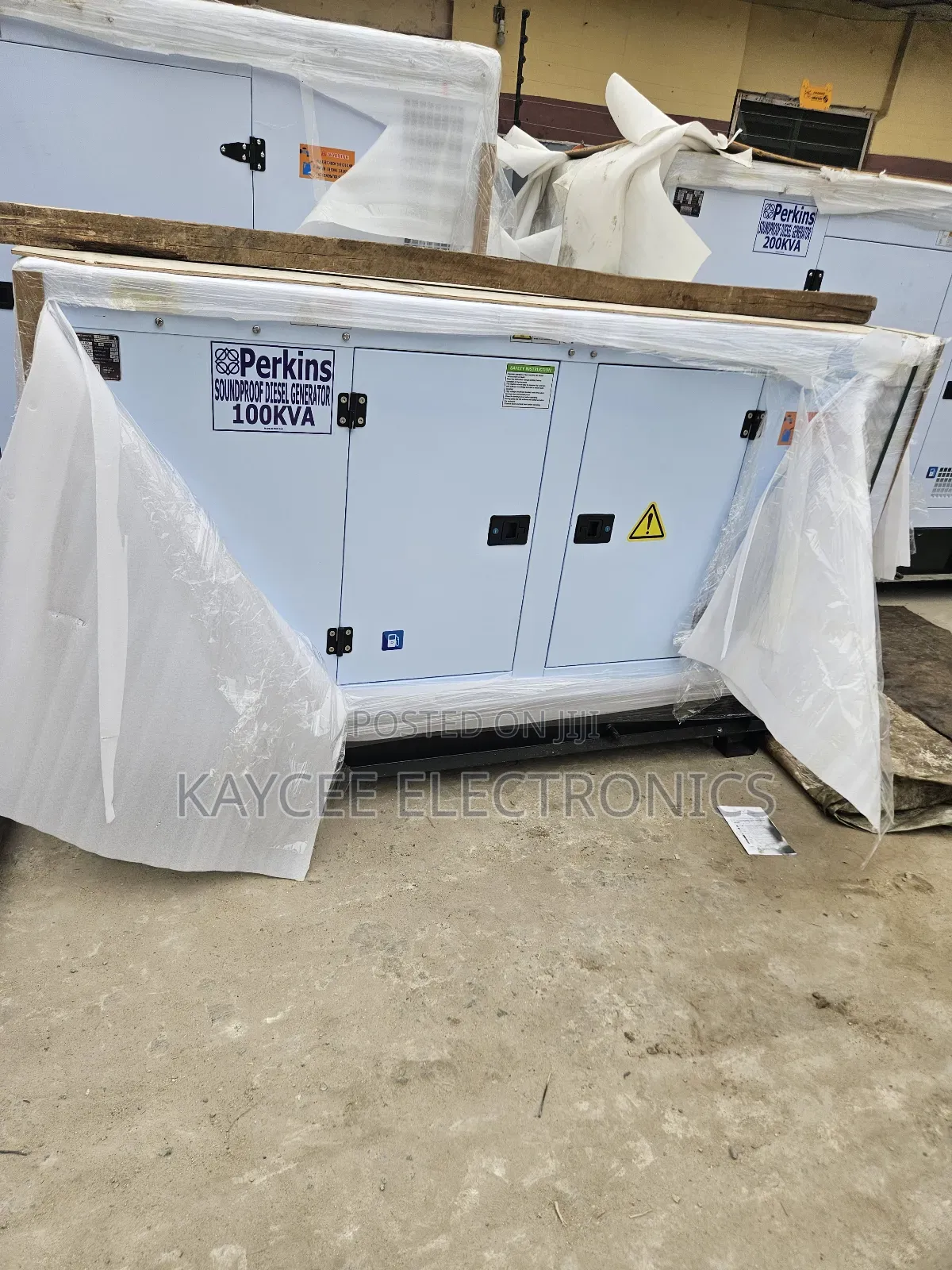 Reliable 100kva Diesel Generator for Factories Offices