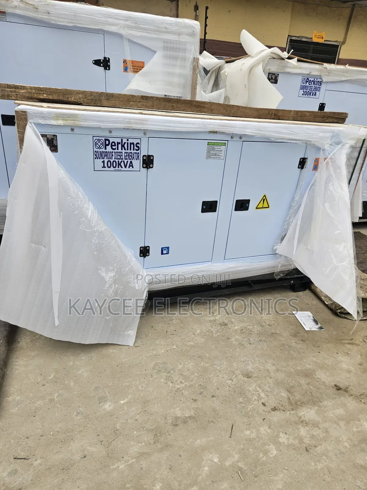 Reliable 100kva Diesel Generator for Factories Offices