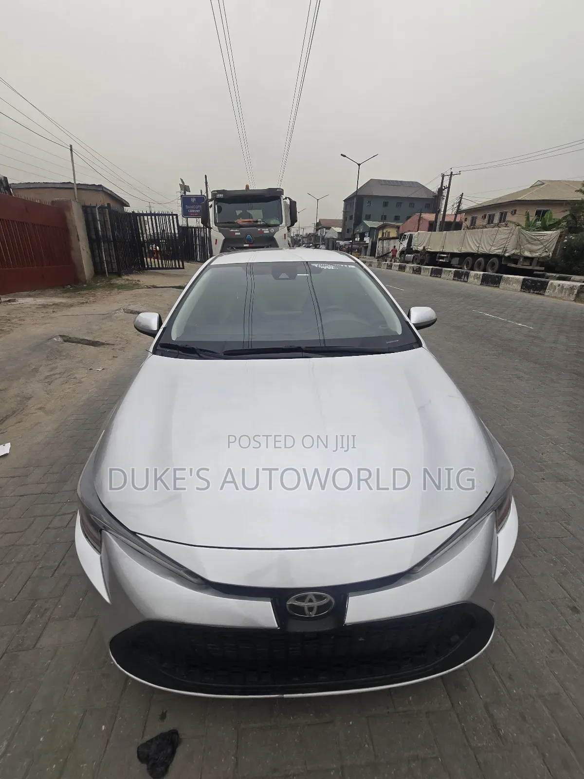Toyota Corolla LE 2021 Silver