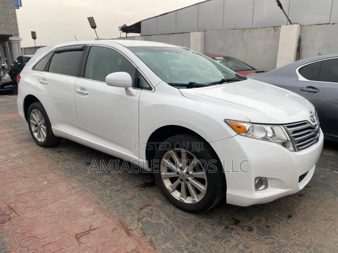 Toyota Venza AWD 2010 White