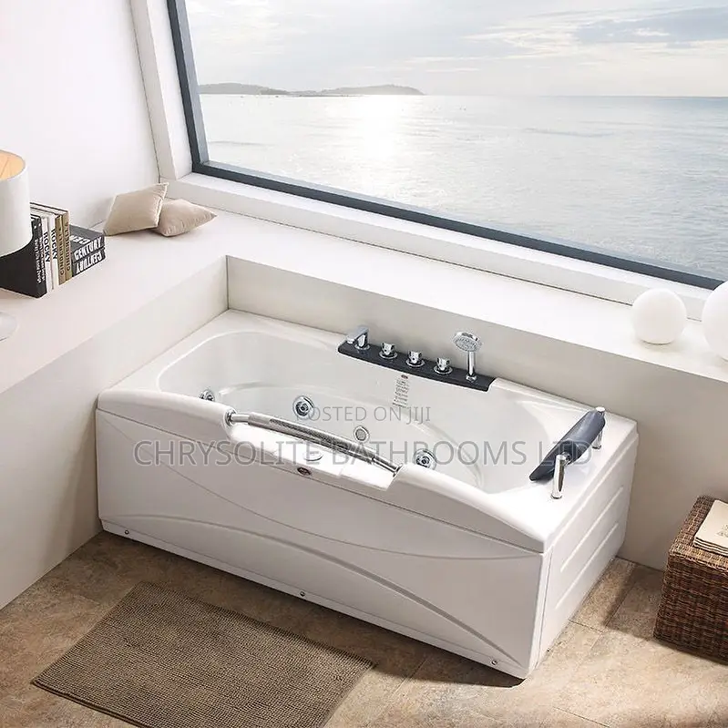 Hydromassage Jacuzzi Bathtub