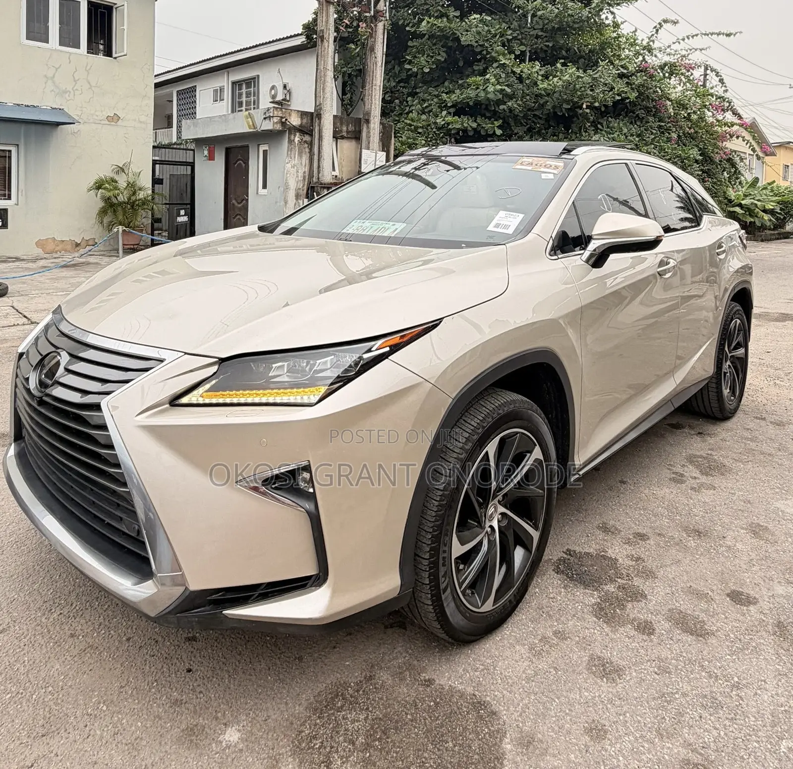Lexus RX 350 AWD 2017 Gold