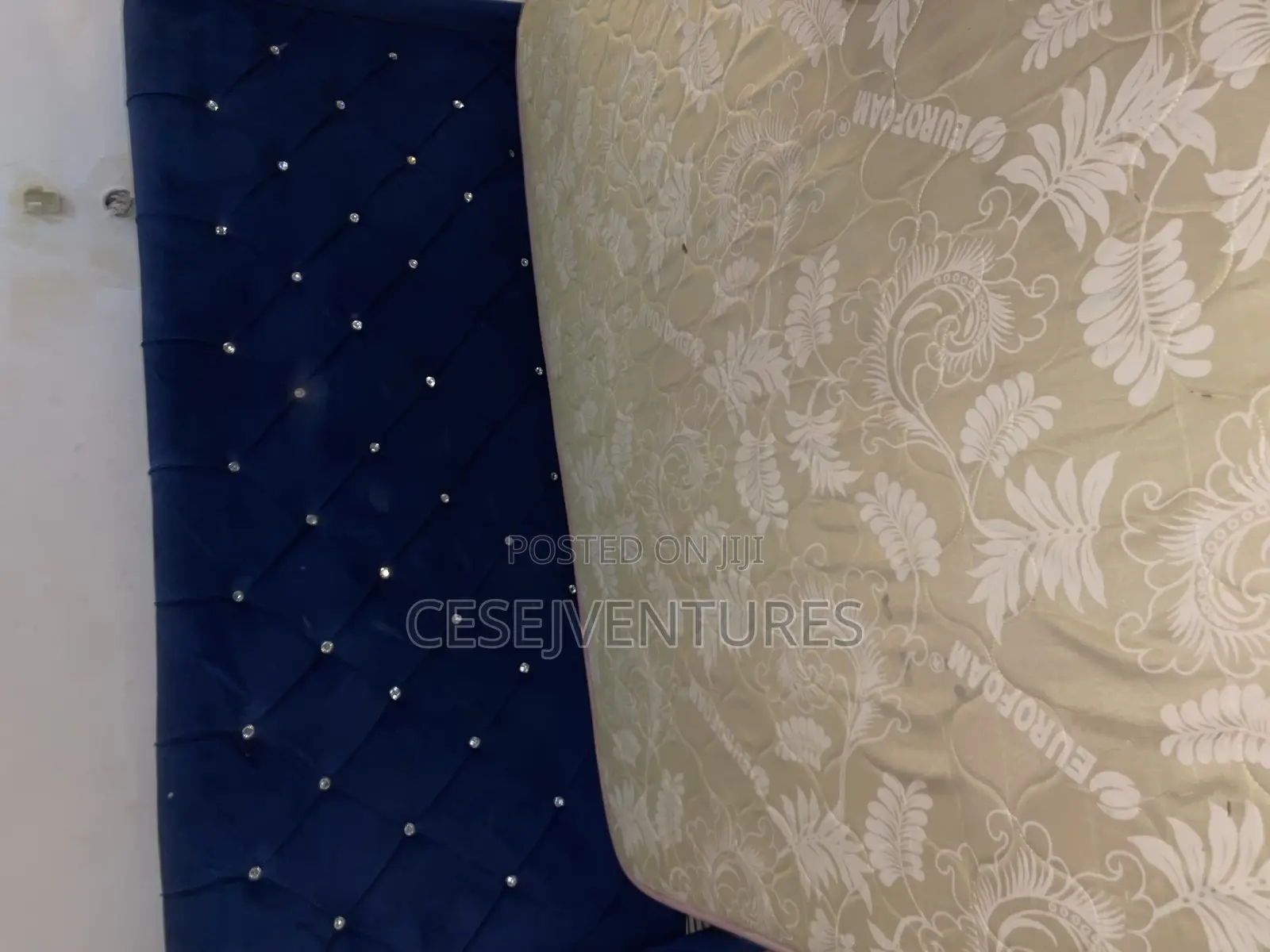 6x6 Bed and Authopedix Mattress