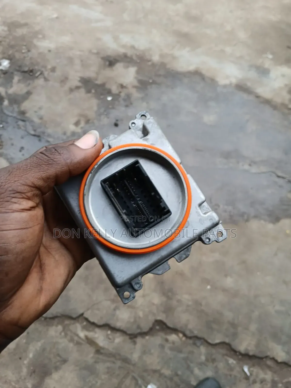 Headlight Charger Porsche Available
