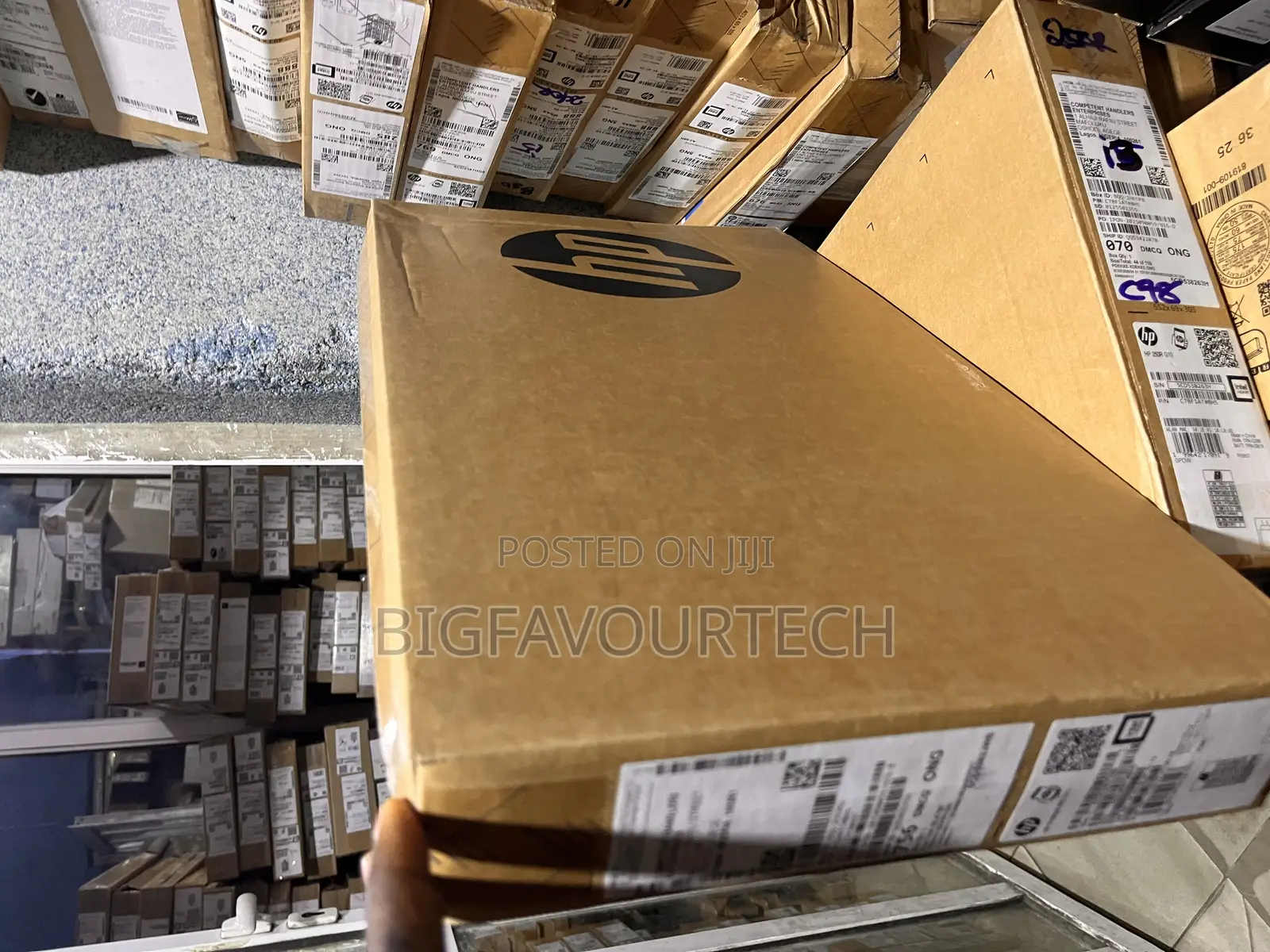 New Laptop HP ProBook 440 16GB Intel Core Ultra 7 SSD 512GB