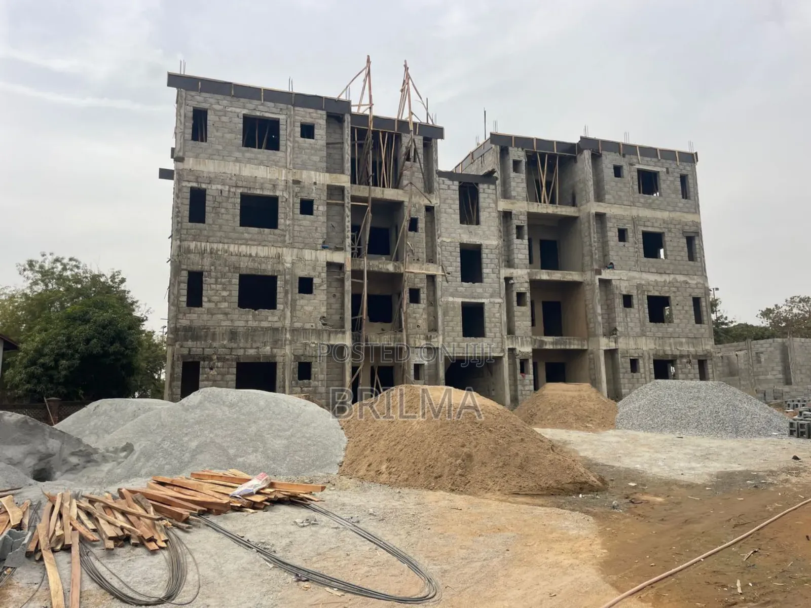 3bdrm Block of Flats in Idu for sale