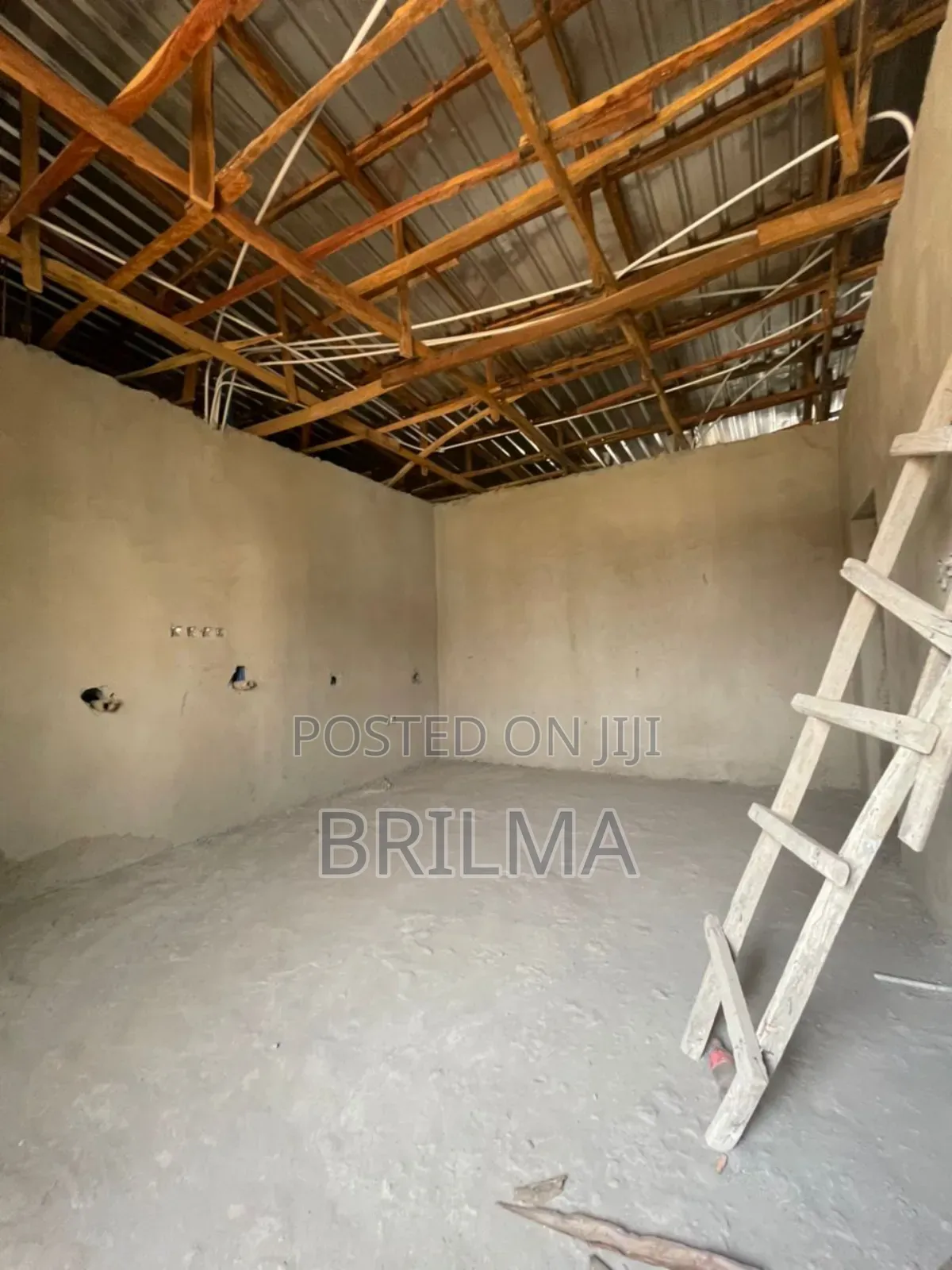 3bdrm Block of Flats in Idu for sale