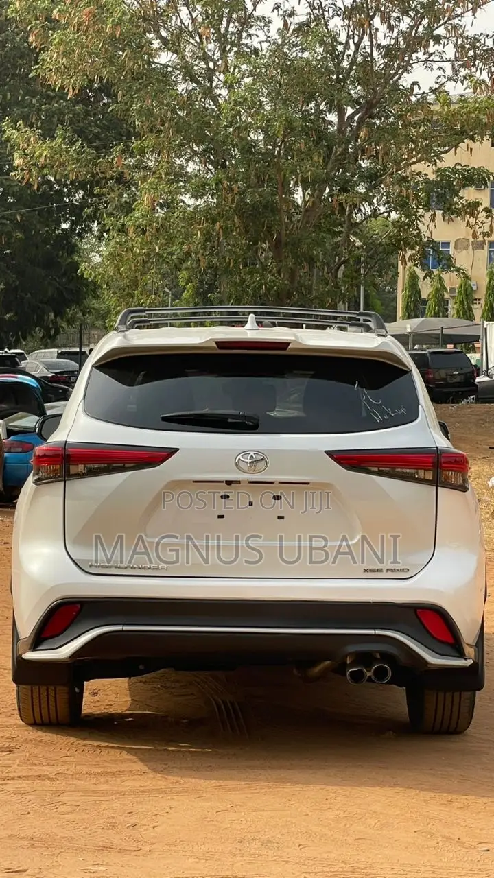 Toyota Highlander XSE 2022 White