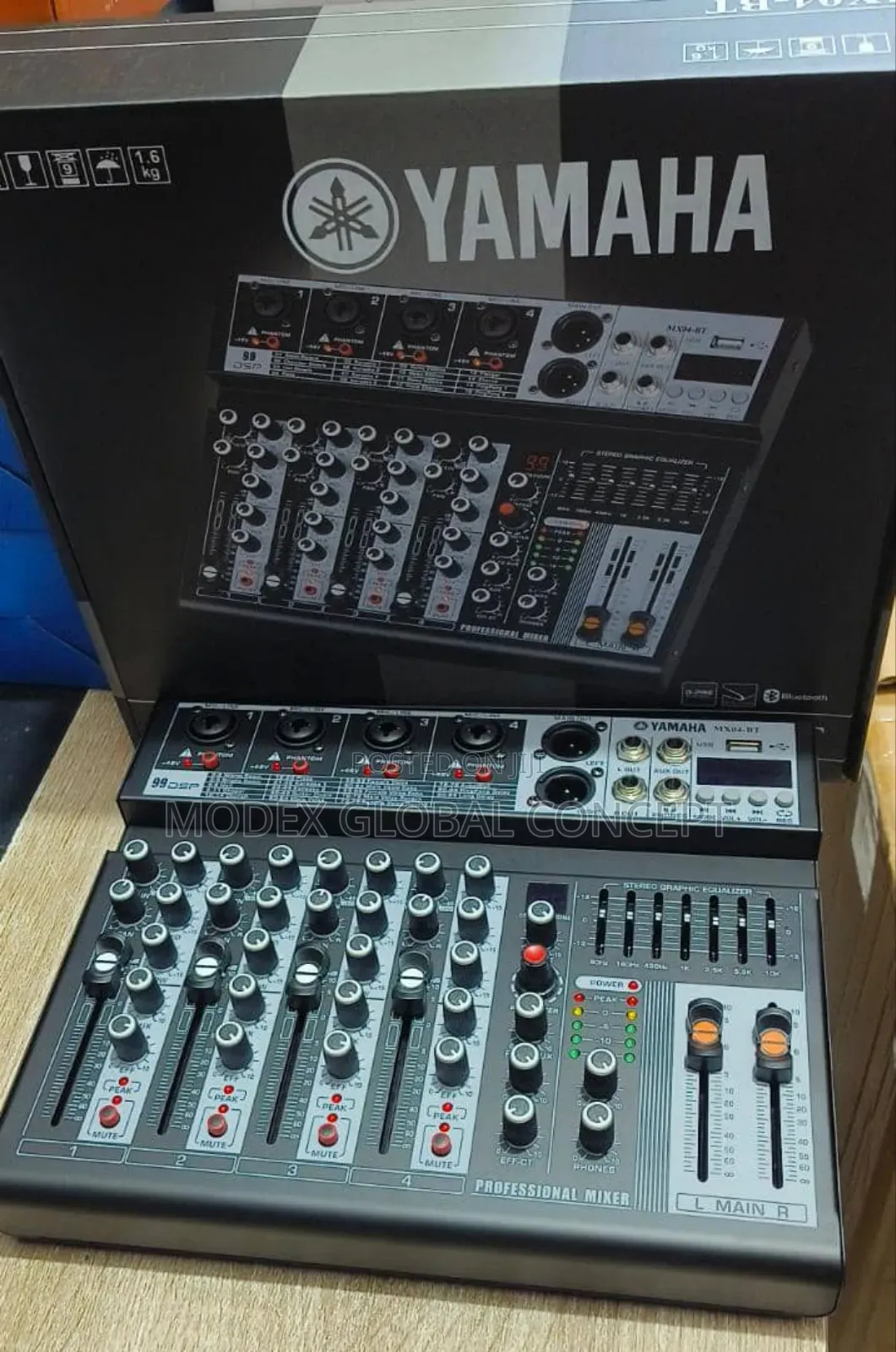 Yamaha Mixer