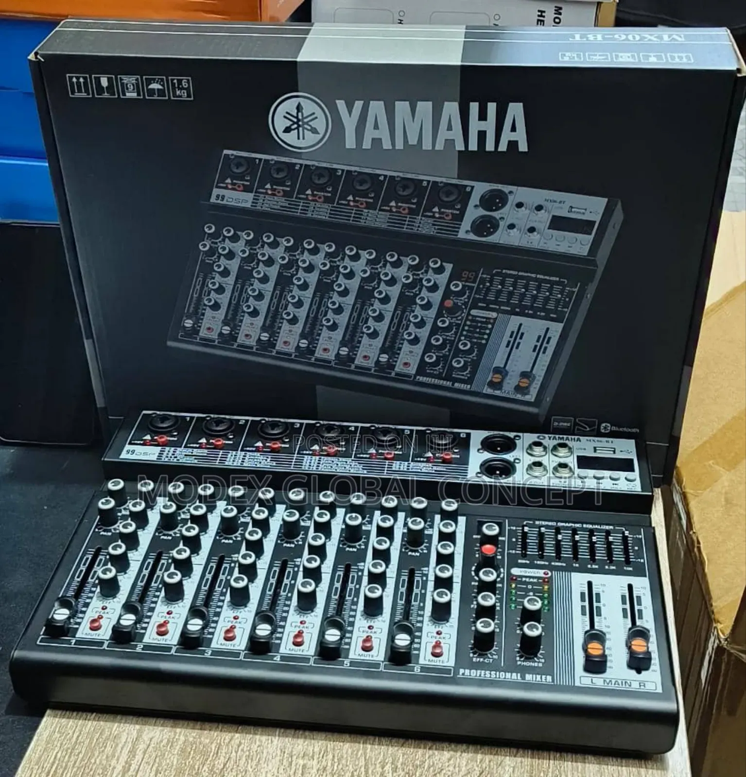 Yamaha Mixer