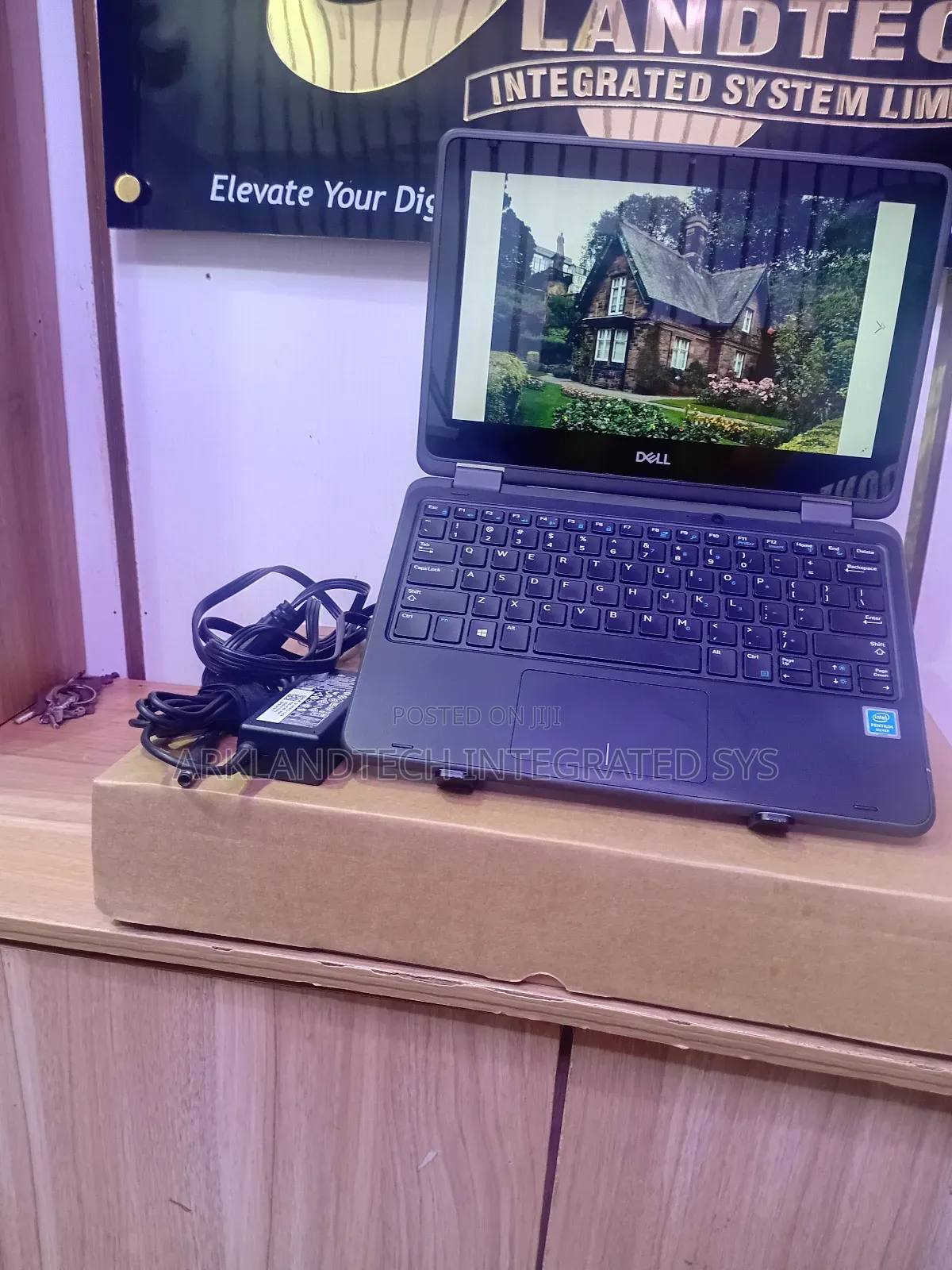Laptop Dell Latitude 3330 8GB Intel Pentium SSD 128GB