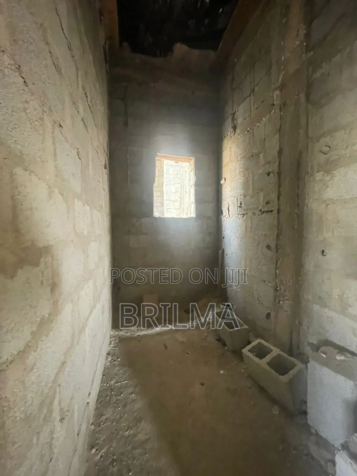 3bdrm Block of Flats in Idu for sale