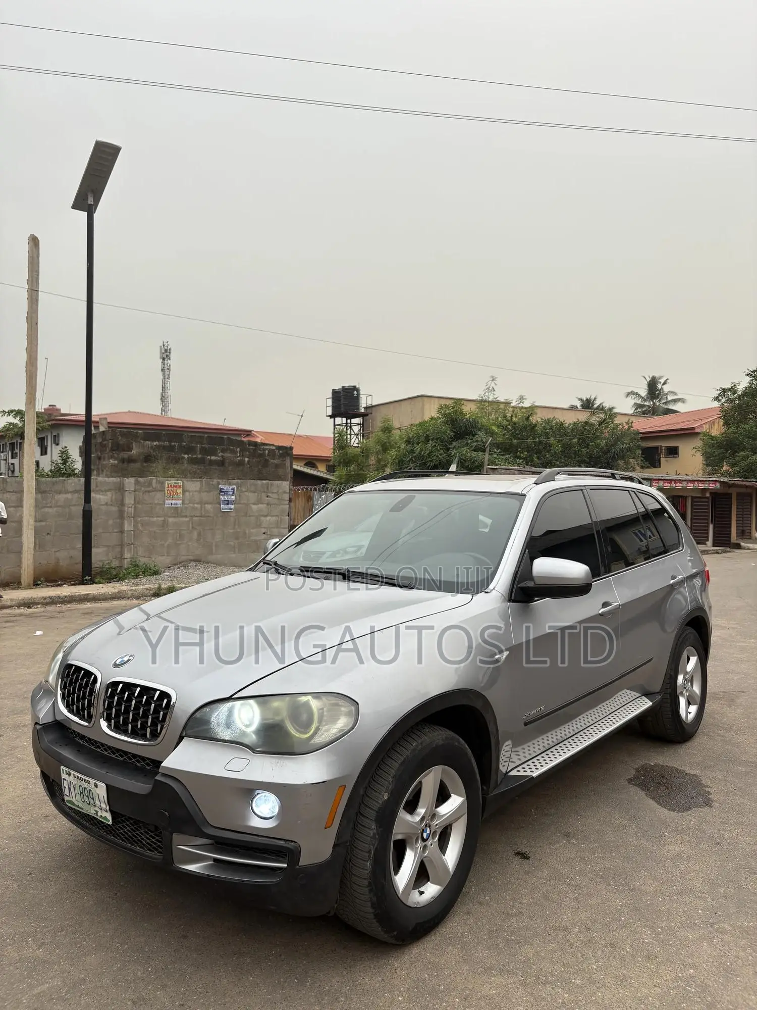 BMW X5 xDrive 48i AWD (4.8L 8cyl 6A) 2009 Silver