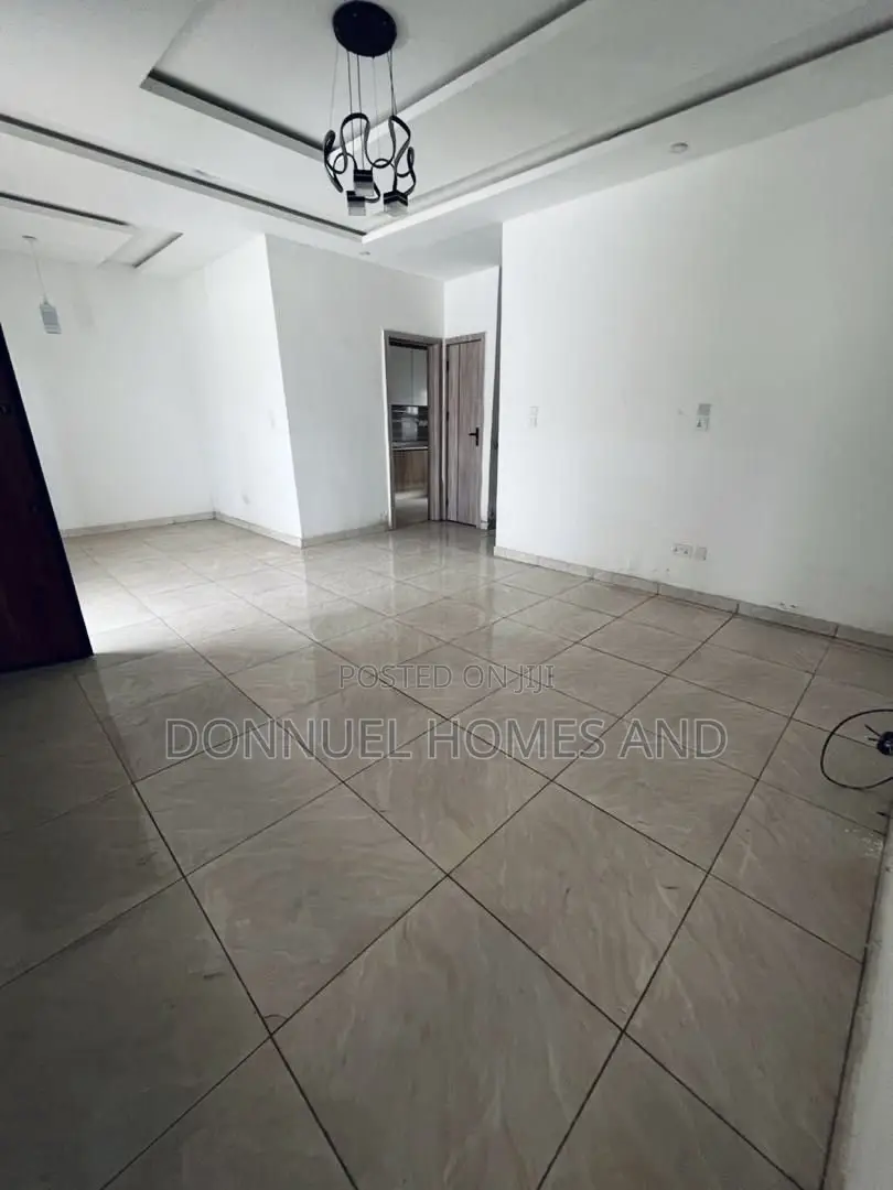 4bdrm Townhouse / Terrace in VGC / Ajah for rent