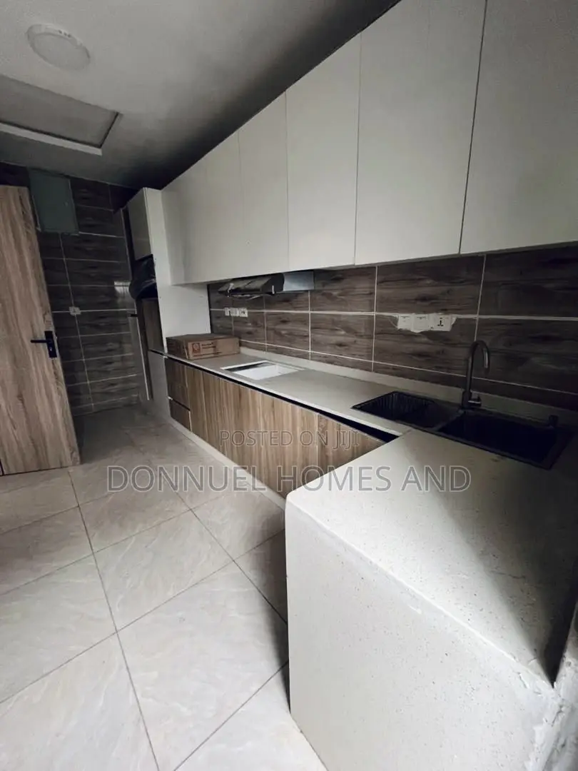 4bdrm Townhouse / Terrace in VGC / Ajah for rent