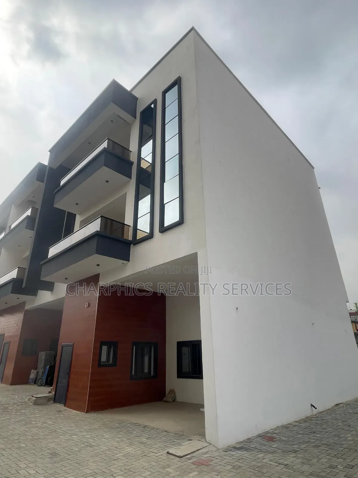 4bdrm Duplex in Ikeja for rent