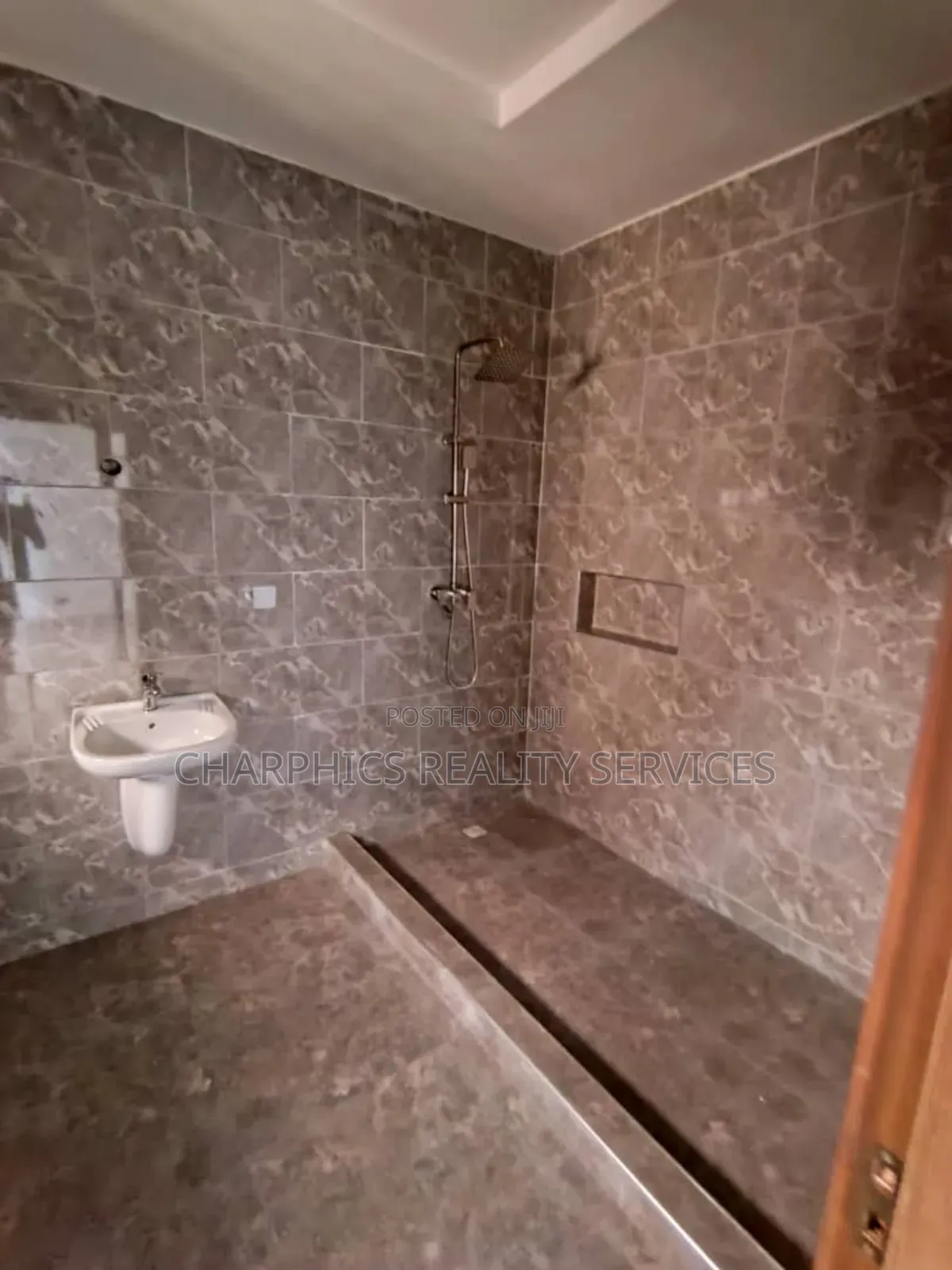 4bdrm Duplex in Ikeja for rent