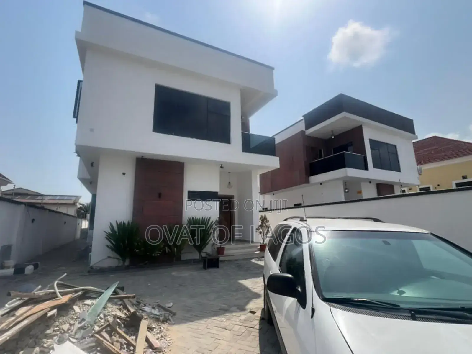 5bdrm Duplex in Lekki Phase 1 for rent