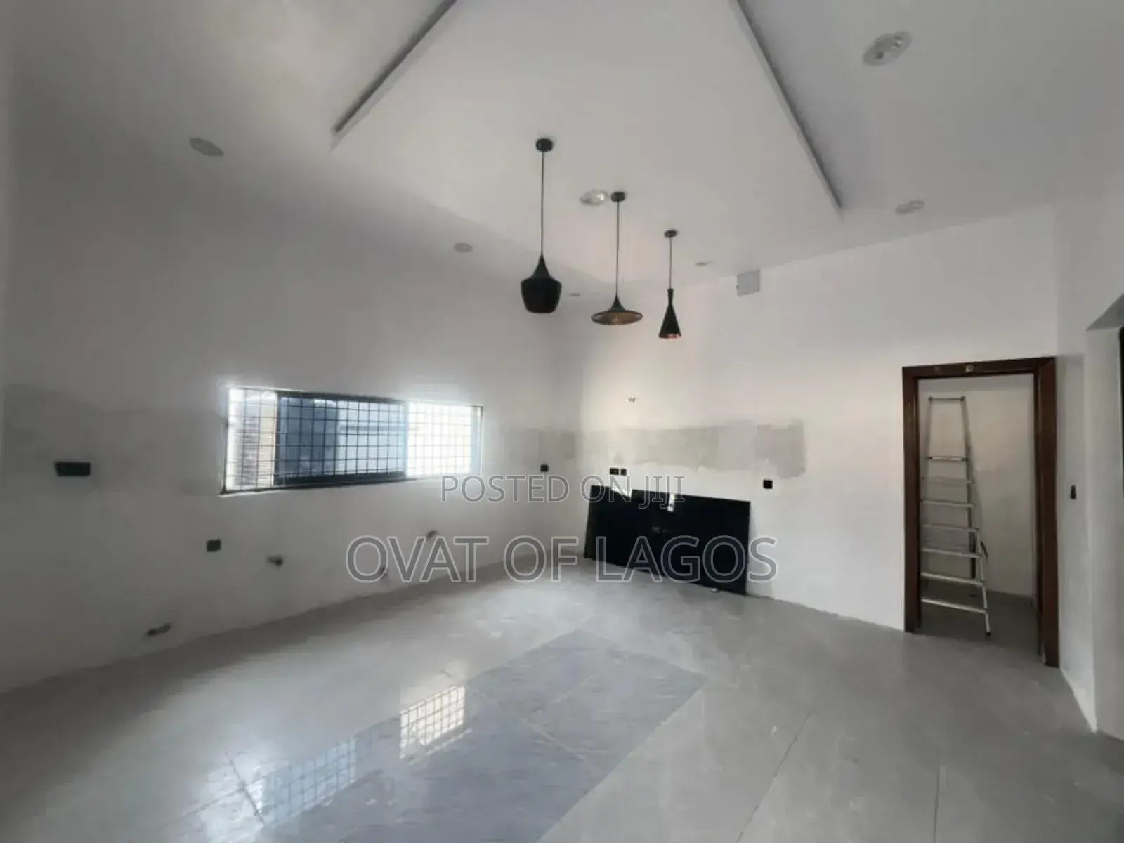 5bdrm Duplex in Lekki Phase 1 for rent