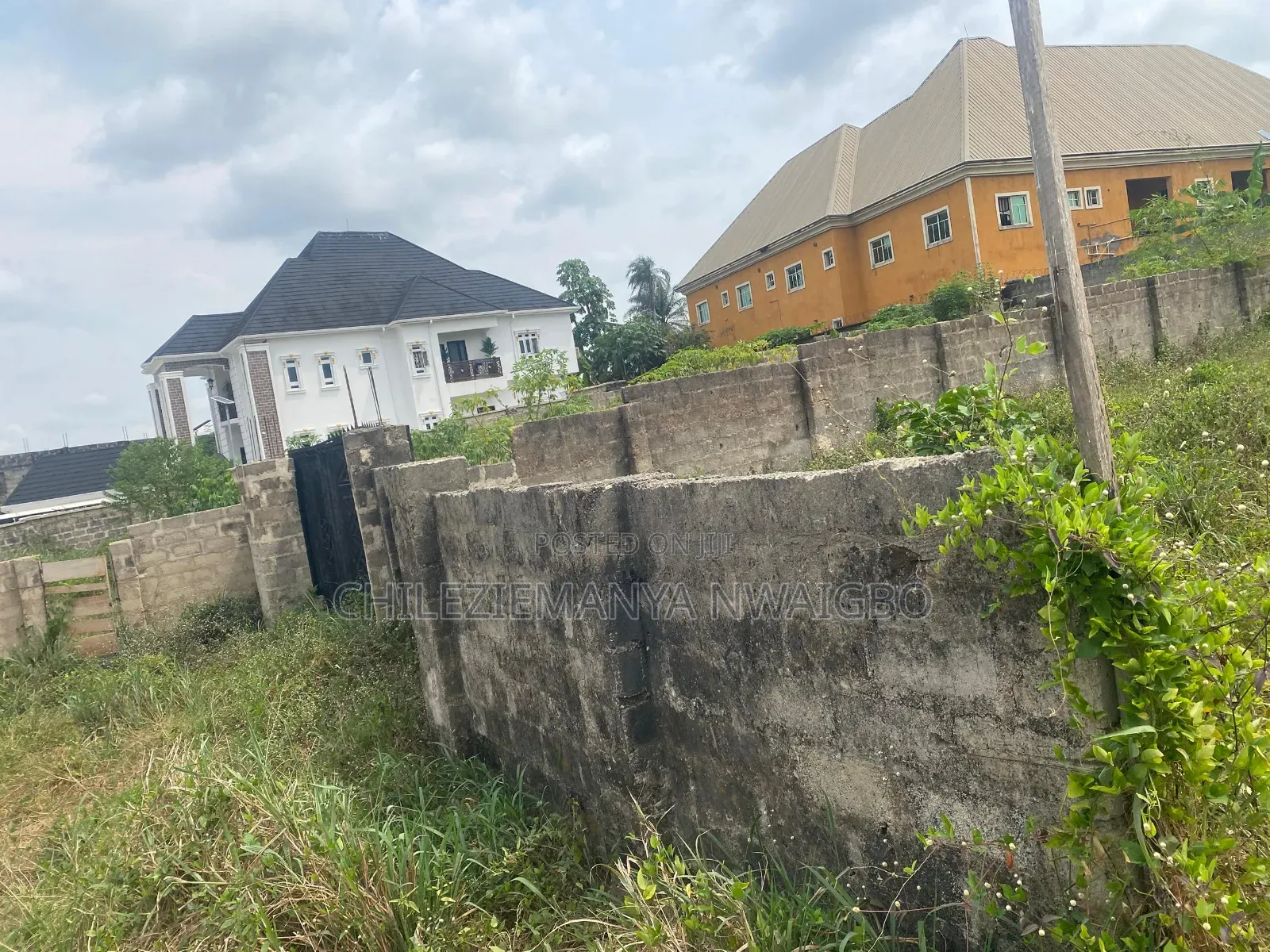 Distress Sale: Fenced Gated Plot in Amakanma Federal Housing Umuahia