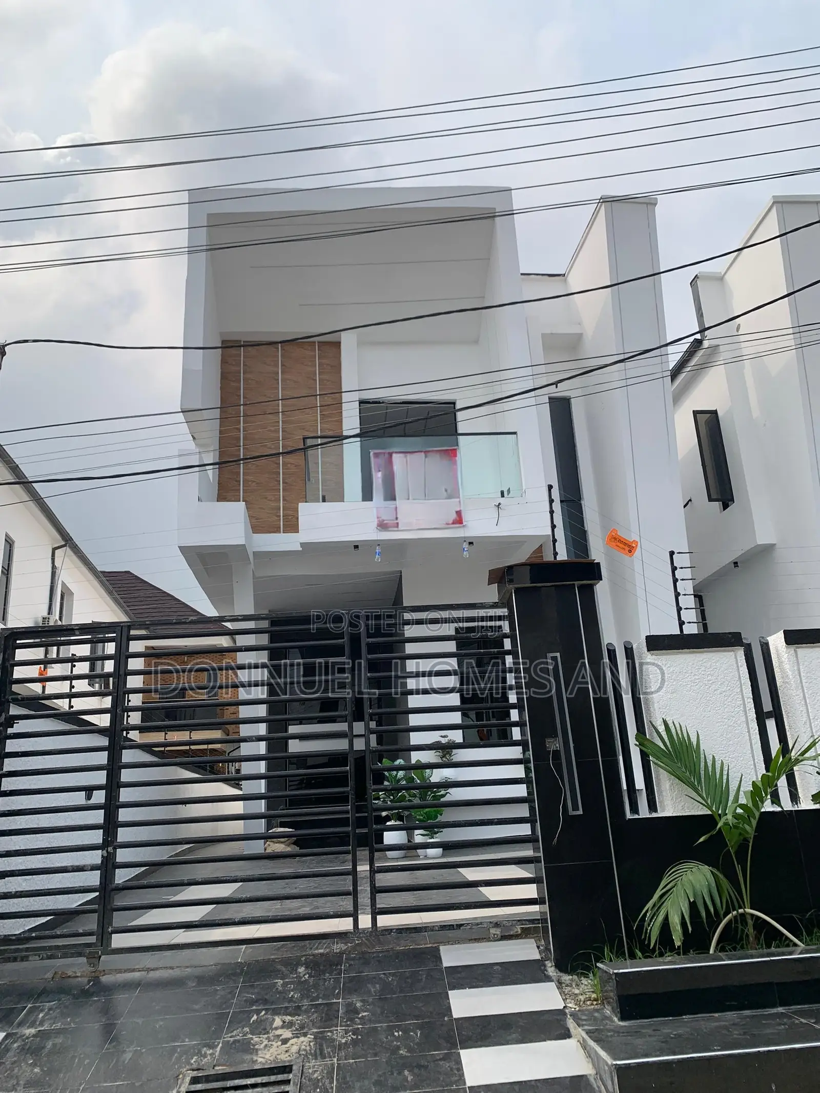5bdrm Duplex in Ajah for sale