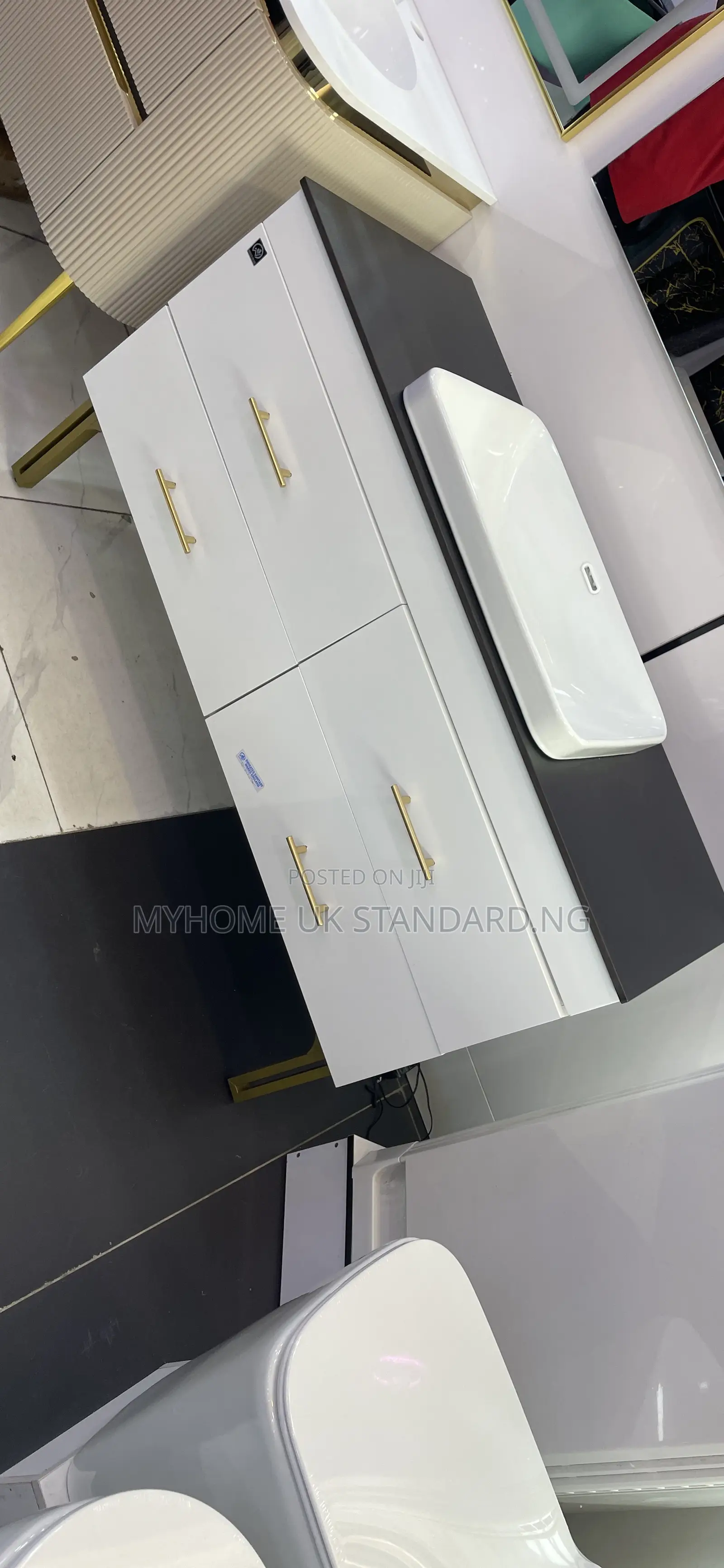 Pvc Big Cabinet Basin With Mirror Light