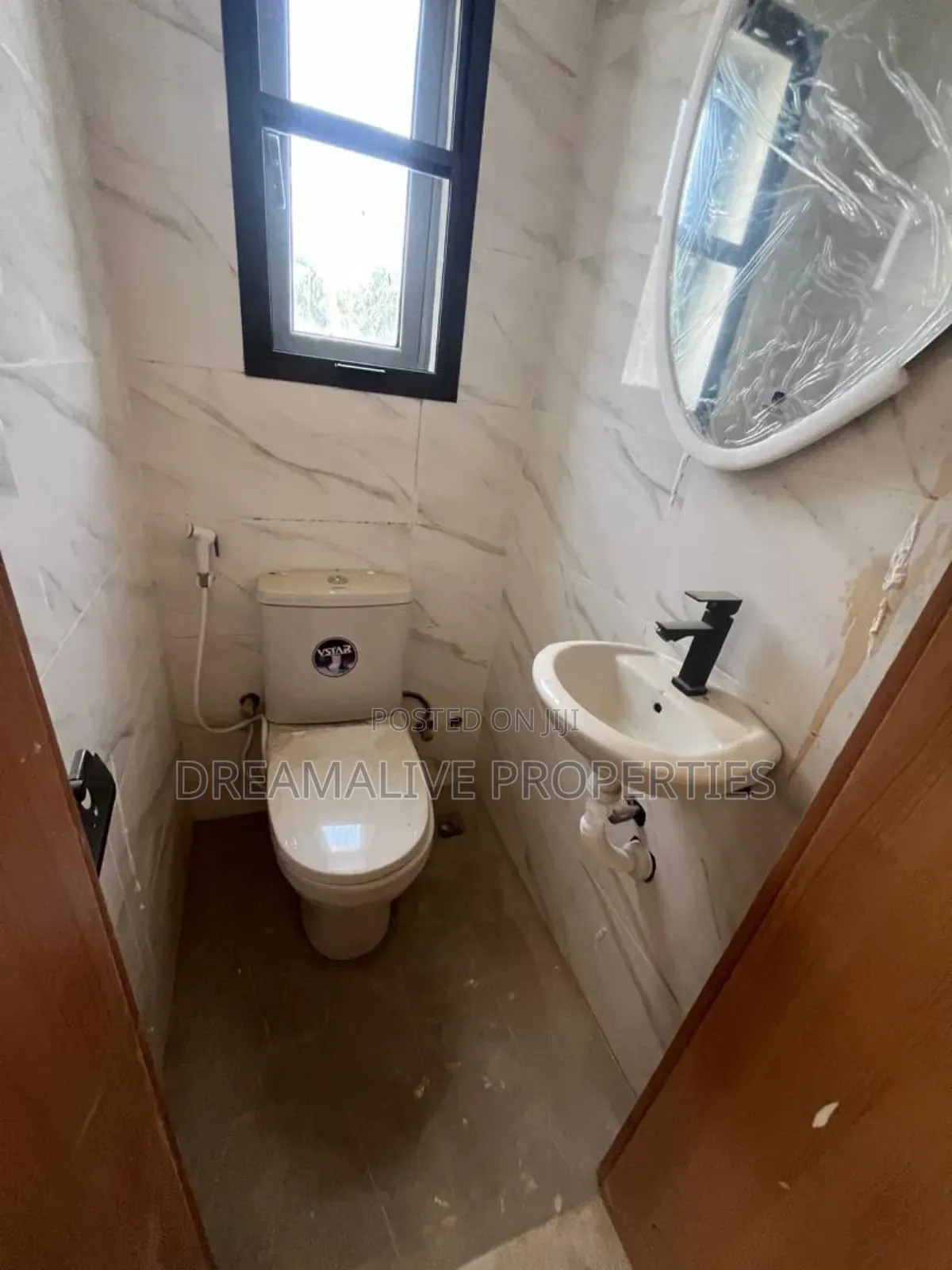 3bdrm Apartment in An Estate, Dawaki for rent