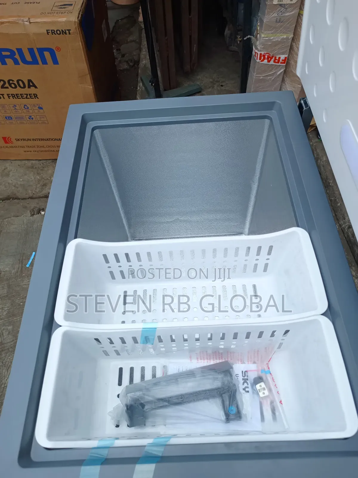 Skyrun 260 Litres Chest Freezer | Bd-260a