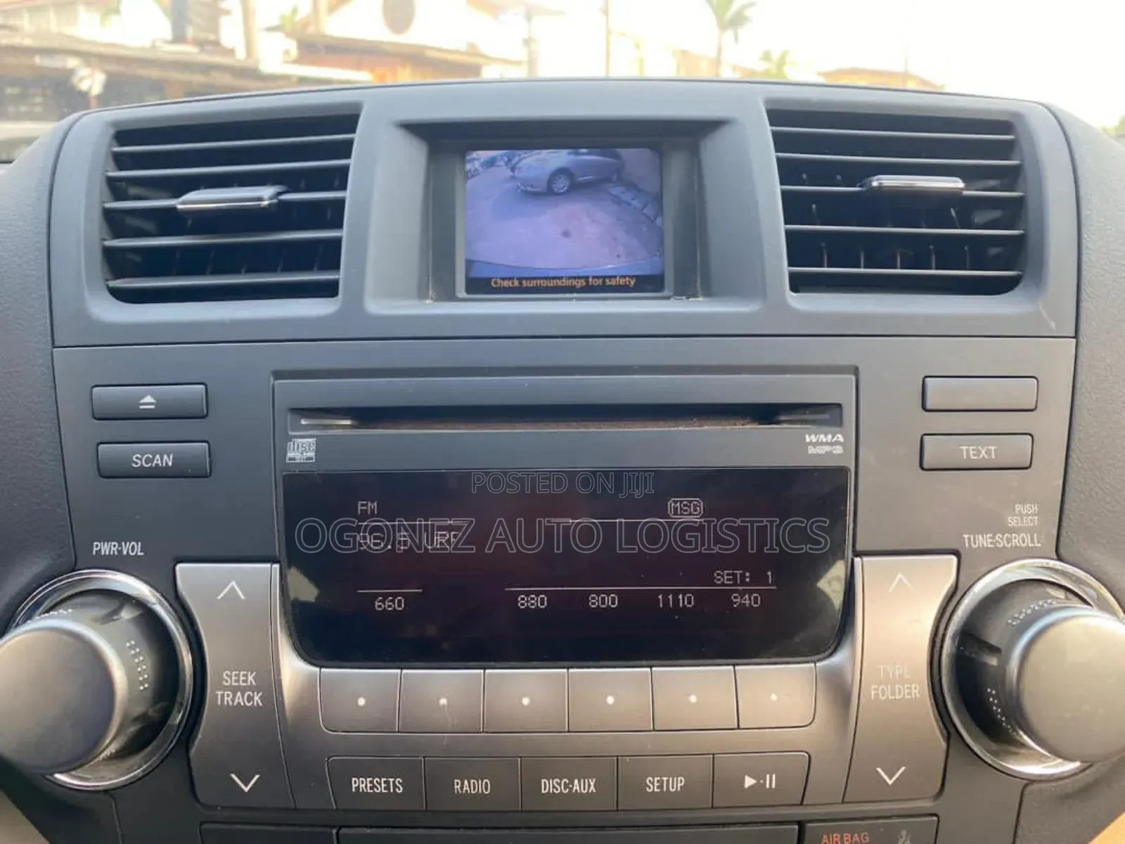 Toyota Highlander SE 2012 Red