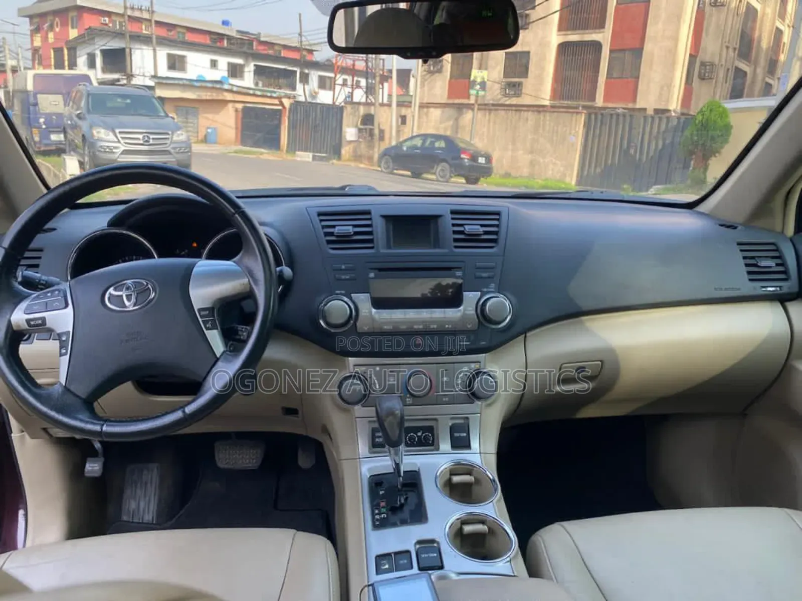 Toyota Highlander SE 2012 Red