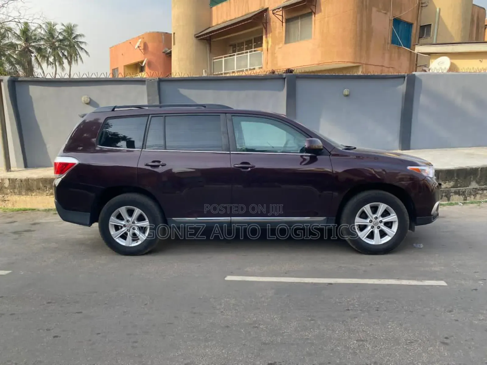 Toyota Highlander SE 2012 Red