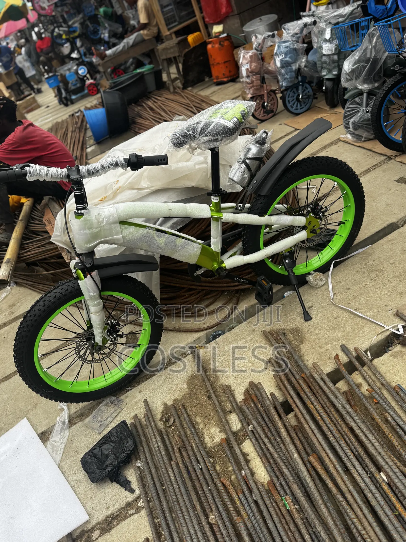 20-Inch Fat Tire Rugged' Bicycle