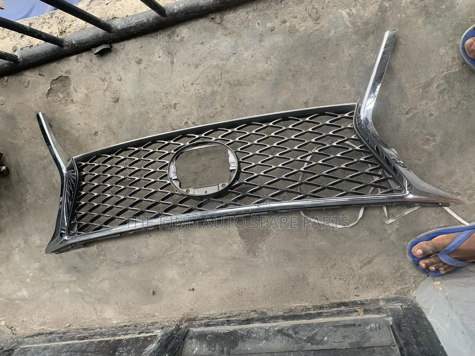Lexus Rx 350 Front Grill Sport 015 Model