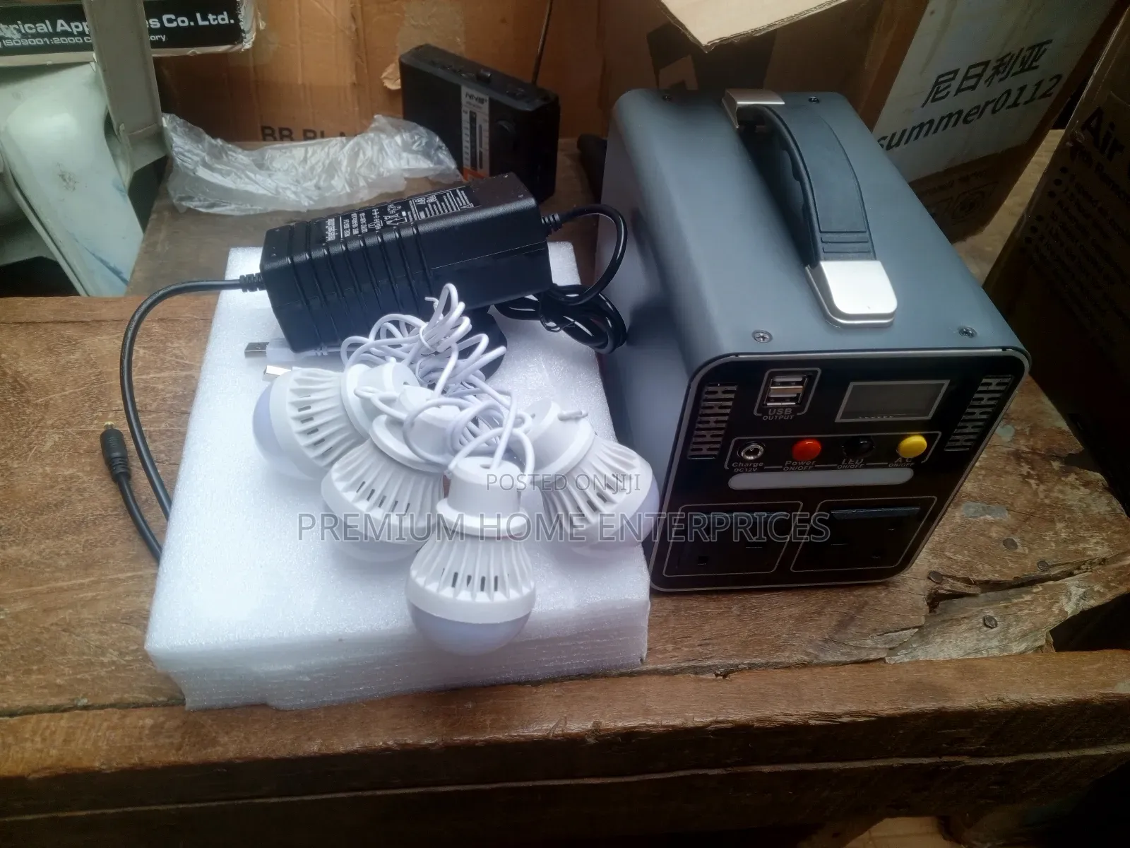 Wolftek Portable Solar Generator 650watts With 2 Bulbs