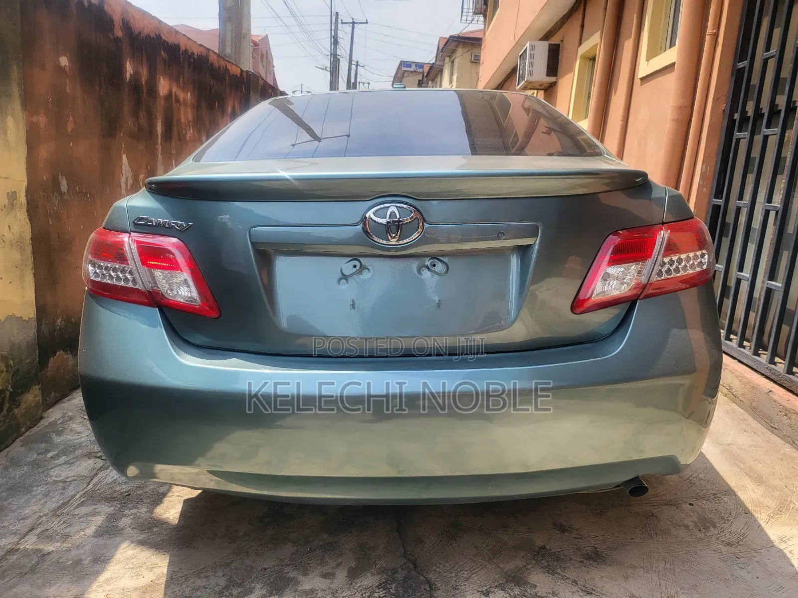 Toyota Camry LE 4dr Sedan (2.5L 4cyl 6AM) 2010 Green