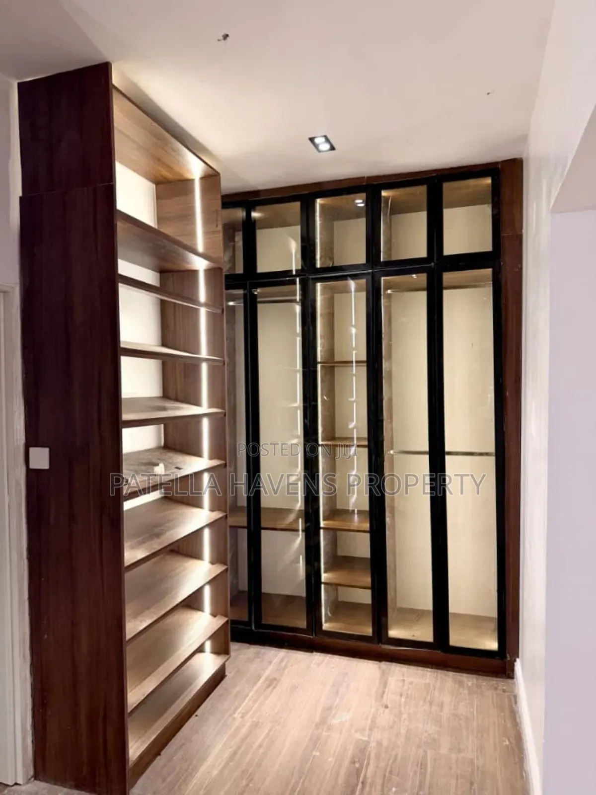 5bdrm Duplex in Idu for sale