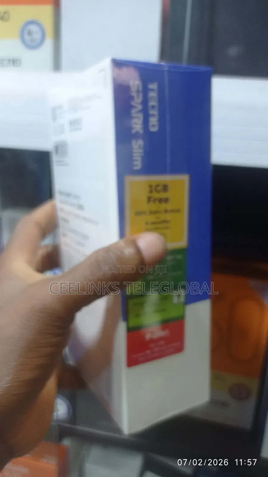 New Tecno Spark Slim 256 GB Blue