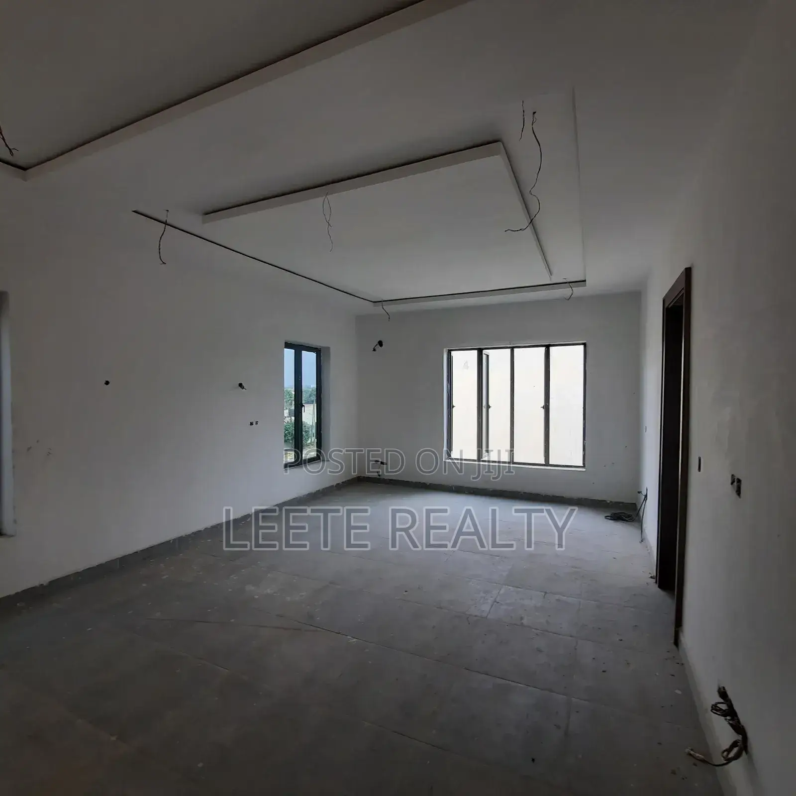 5bdrm Duplex in Zone 7 / Wuse for sale