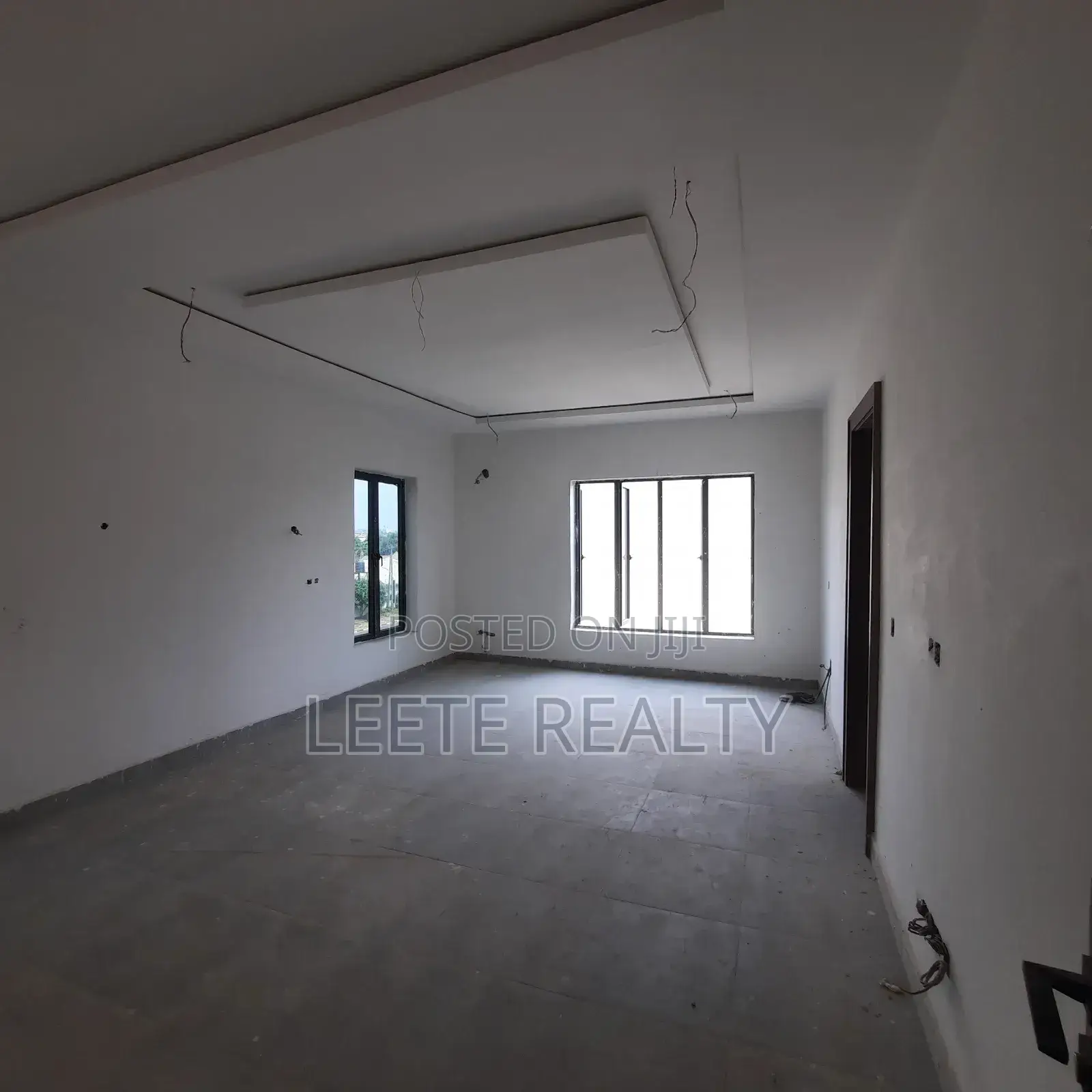 5bdrm Duplex in Zone 7 / Wuse for sale