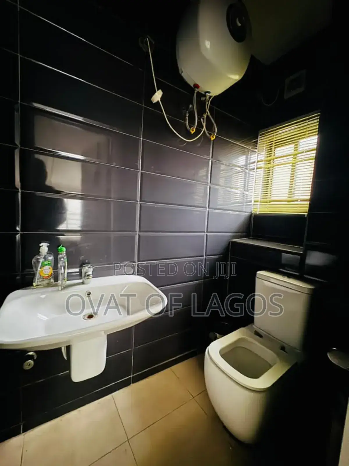 Furnished 2bdrm Penthouse in Oniru, Victoria Island for sale