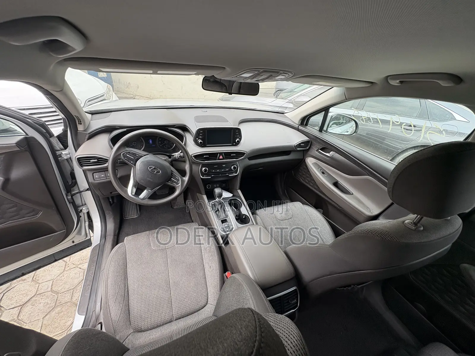 Hyundai Santa Fe SE 2.4 AWD 2019 Silver
