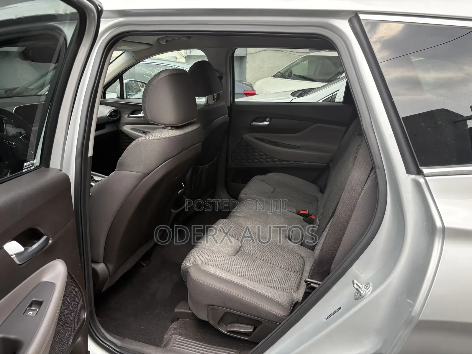 Hyundai Santa Fe SE 2.4 AWD 2019 Silver